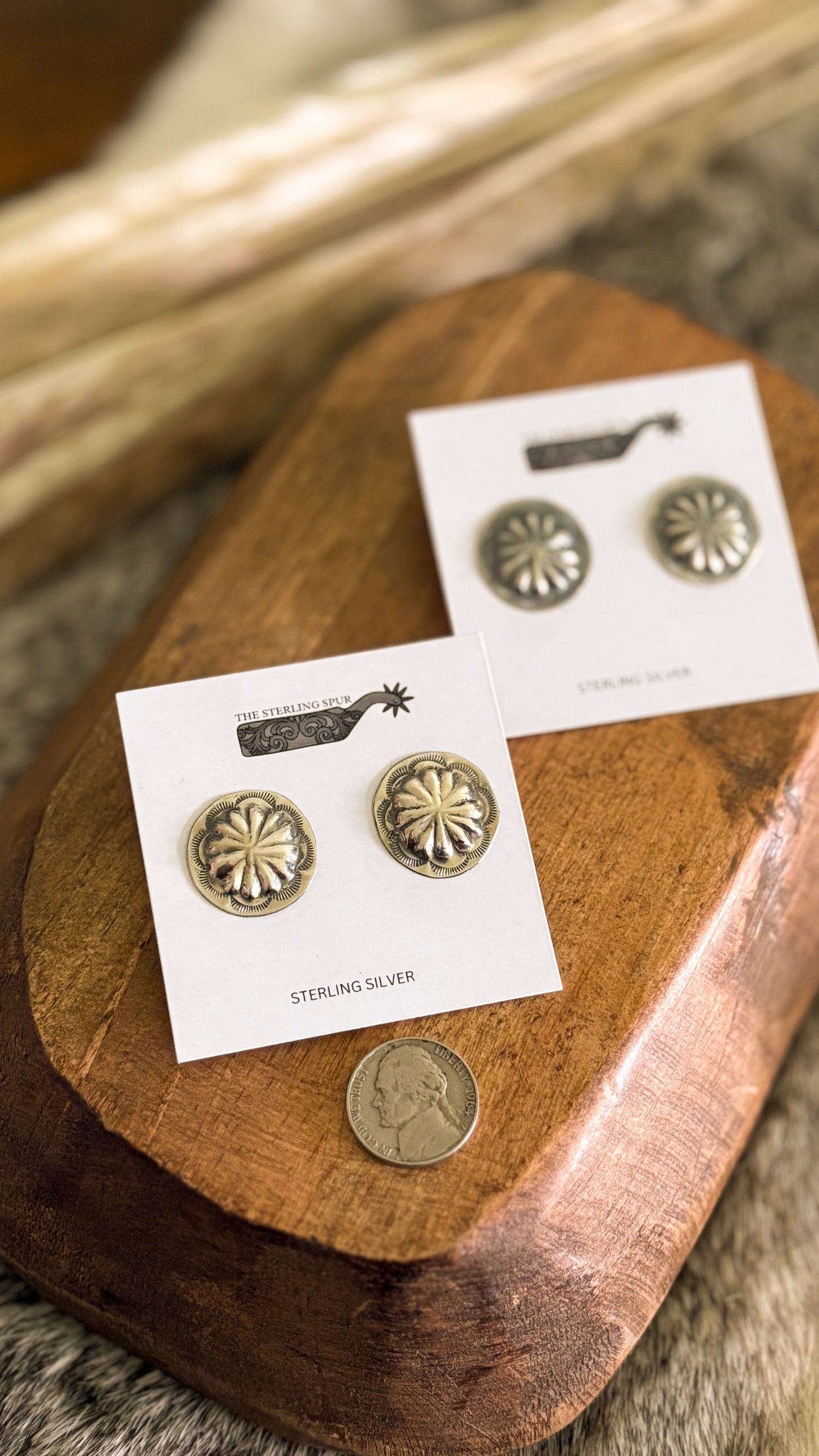 PLAIN CONCHO POST EARRINGS