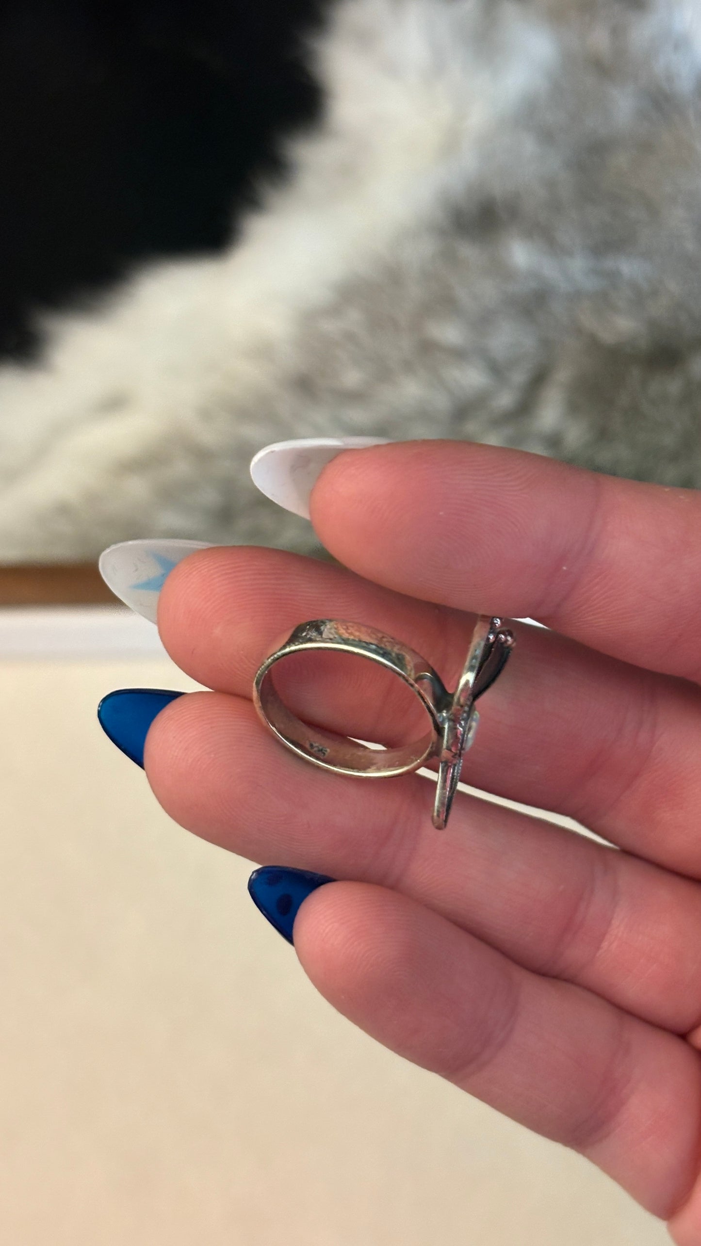 WHITE OPAL BOW RING