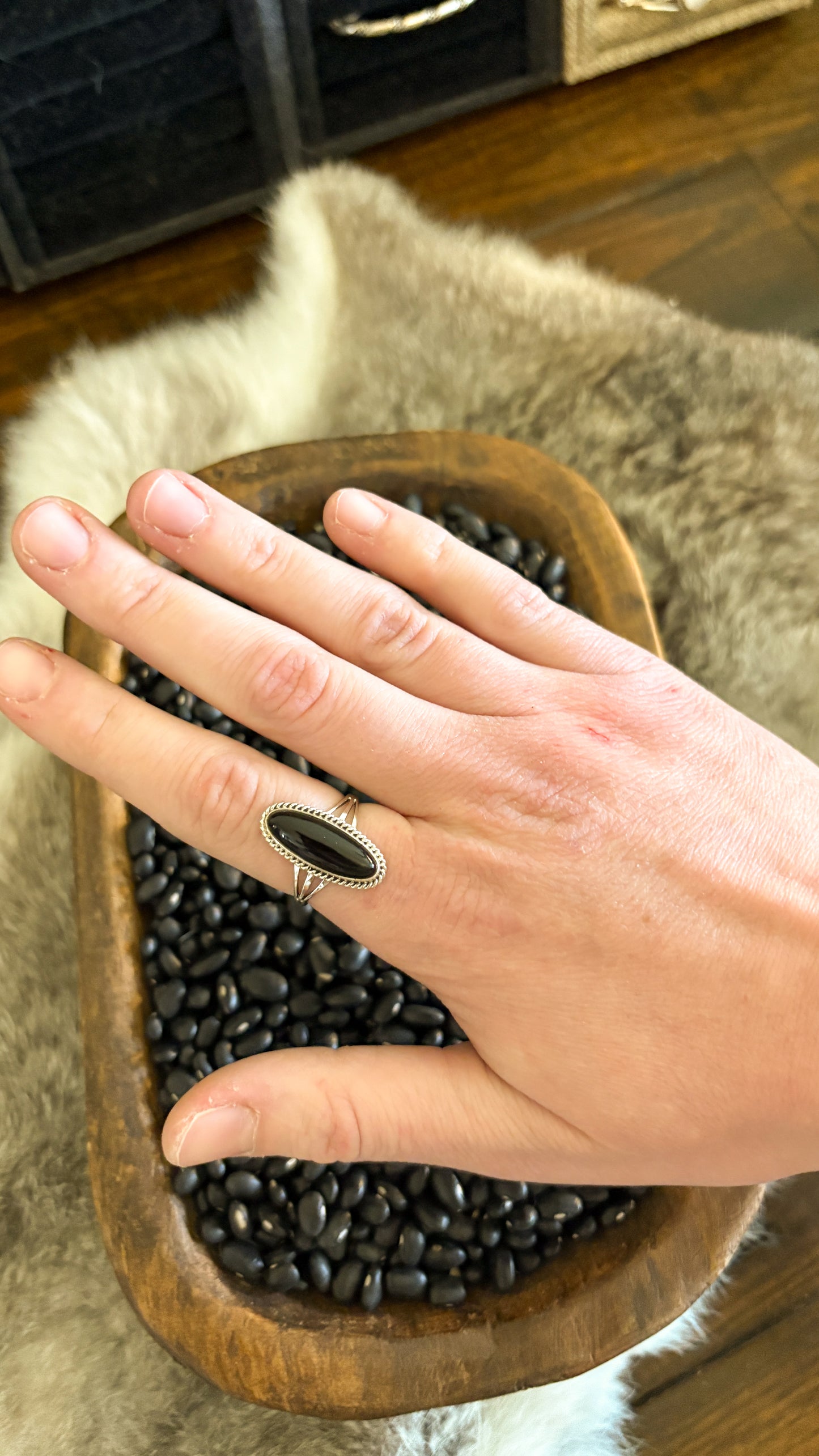 OVAL BLACK ONYX RING