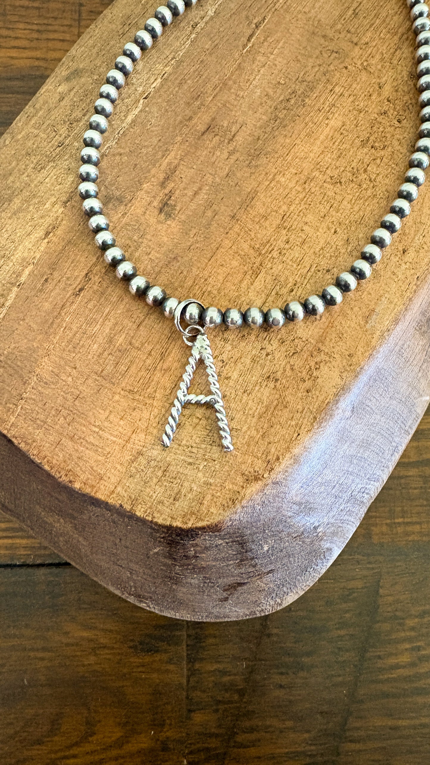 ROPE INITAL PENDANT