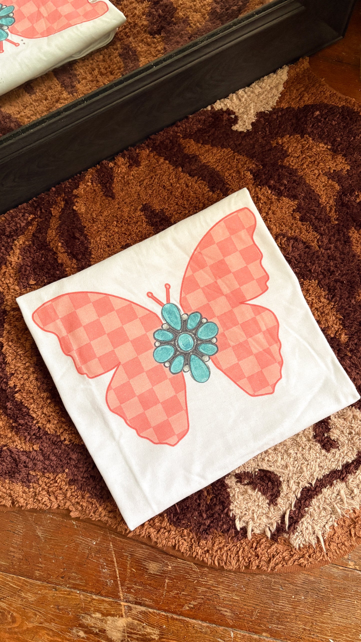CHECKERED BUTTERFLY TEE