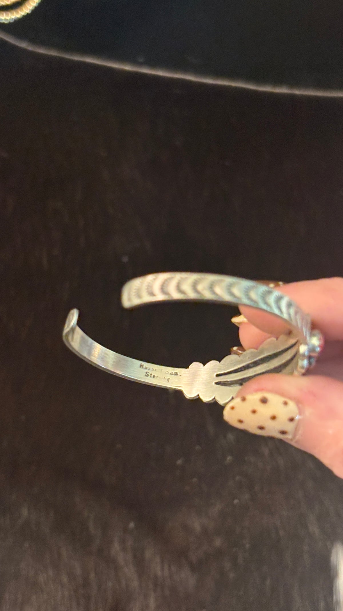 7 STONE SPINY OYSTER OVAL STONE CUFF BY RUSSELL SAM