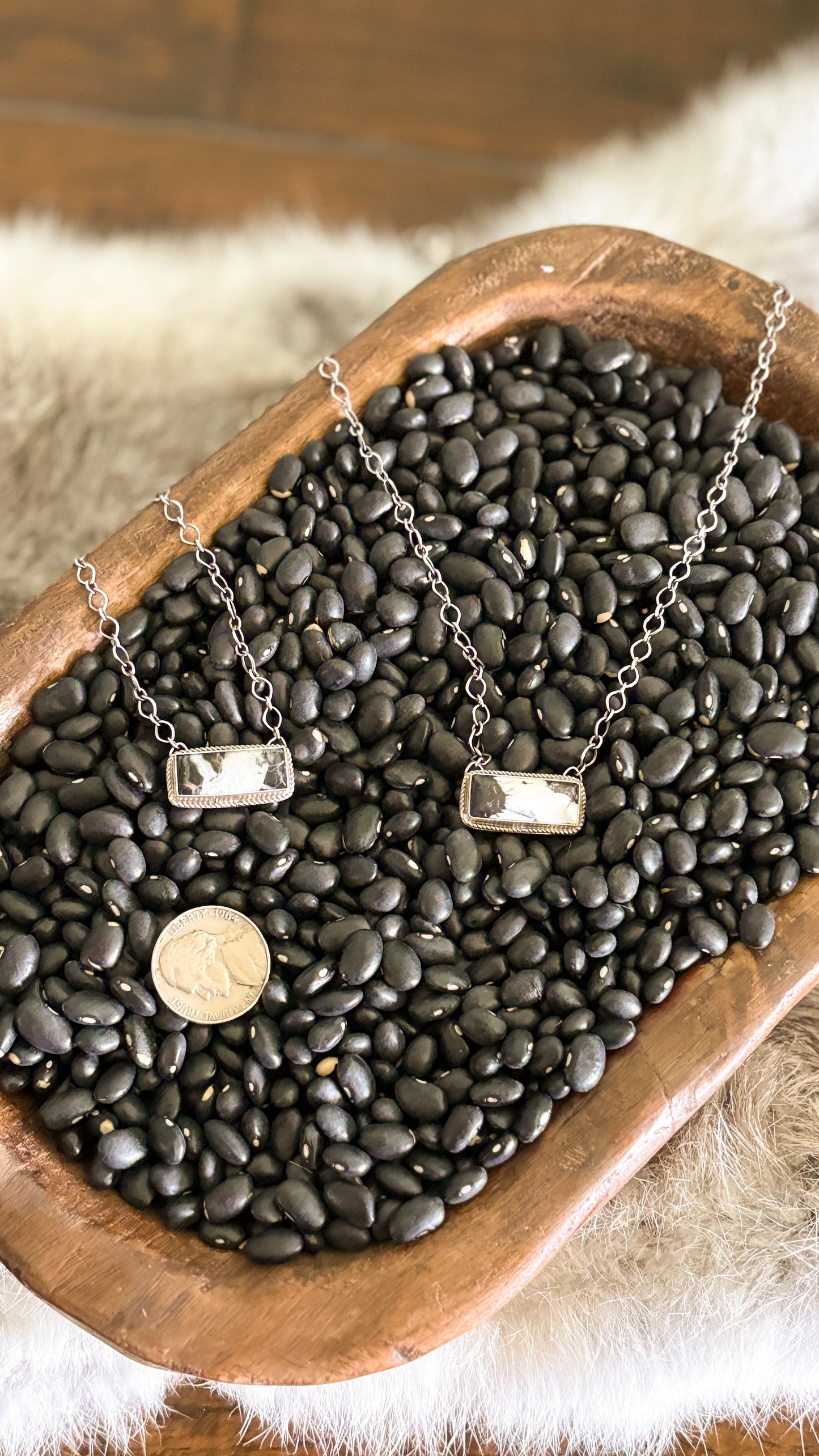 WHITE BUFFALO BAR NECKLACE