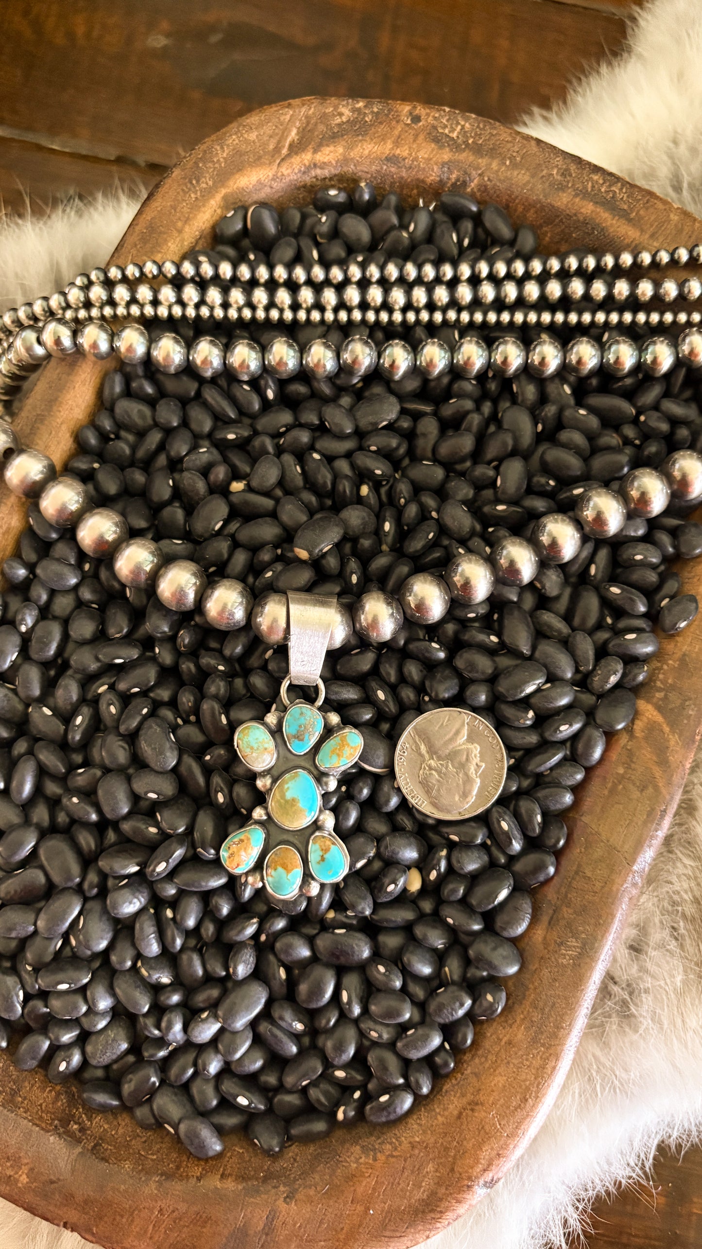 TURQUOISE CLUSTER PENDANT