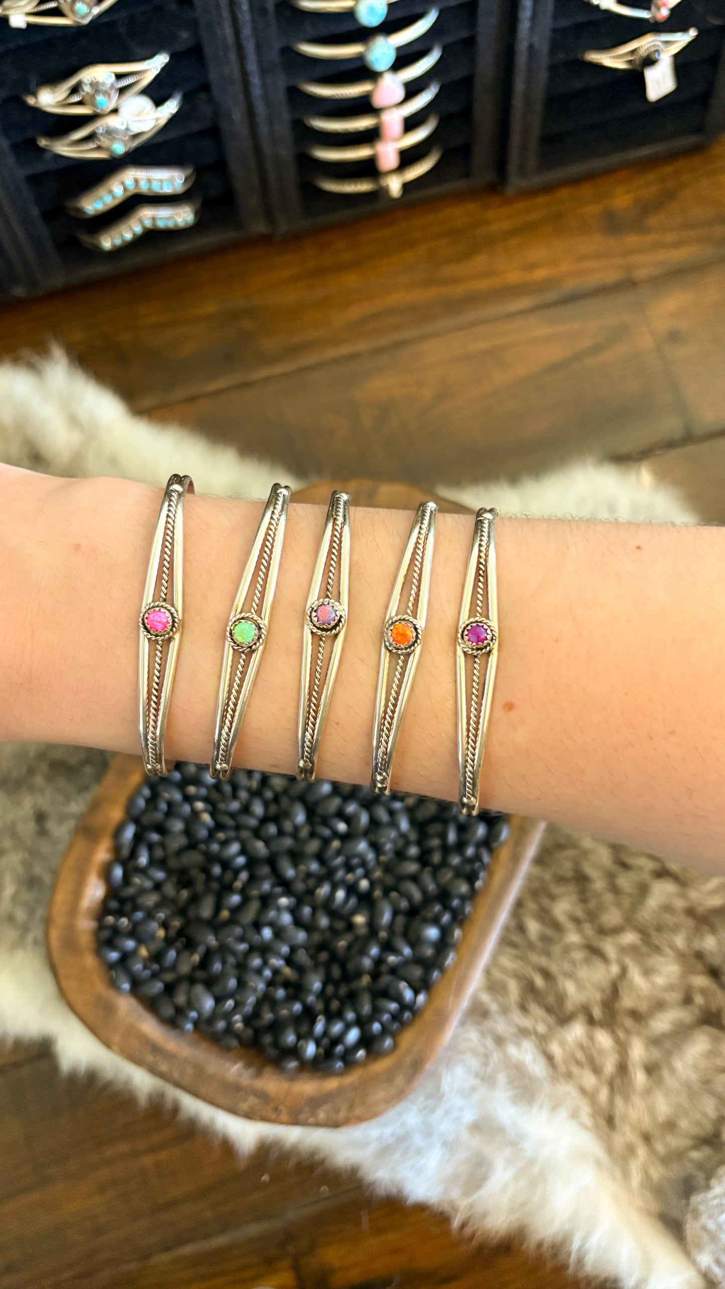SINGLE STONE OPAL STACKER CUFF