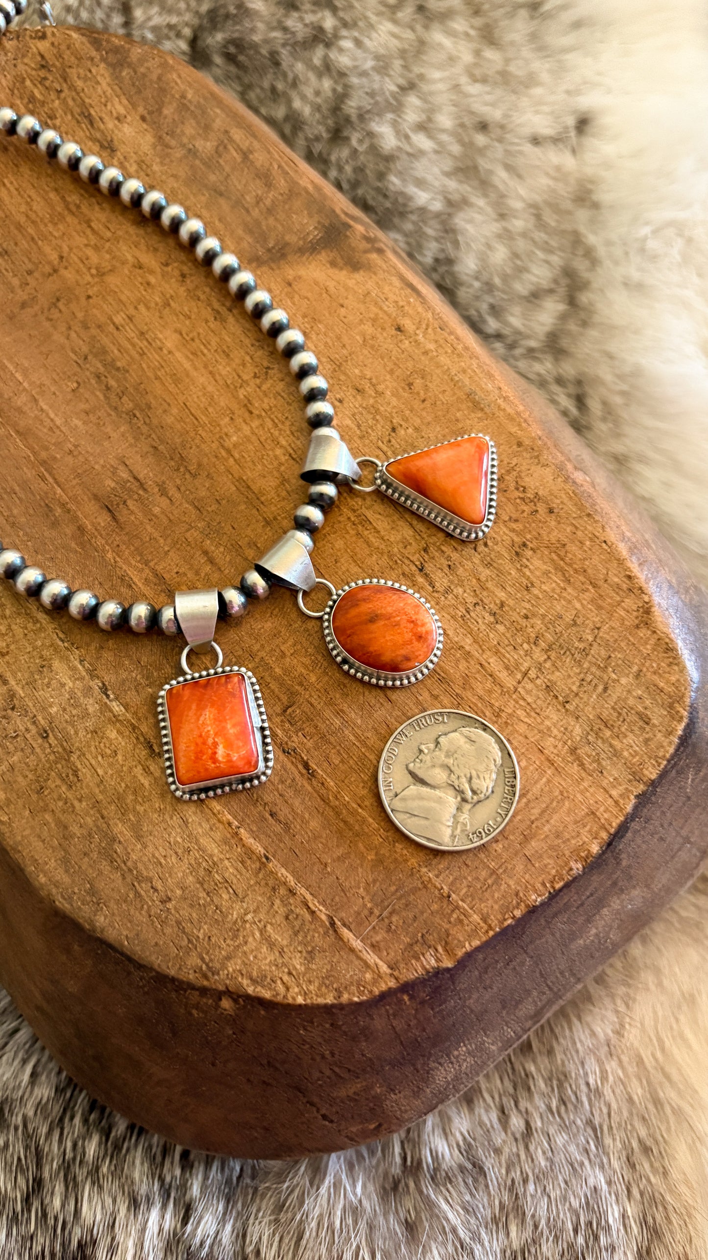 ORANGE SPINY OYSTER PENDANT
