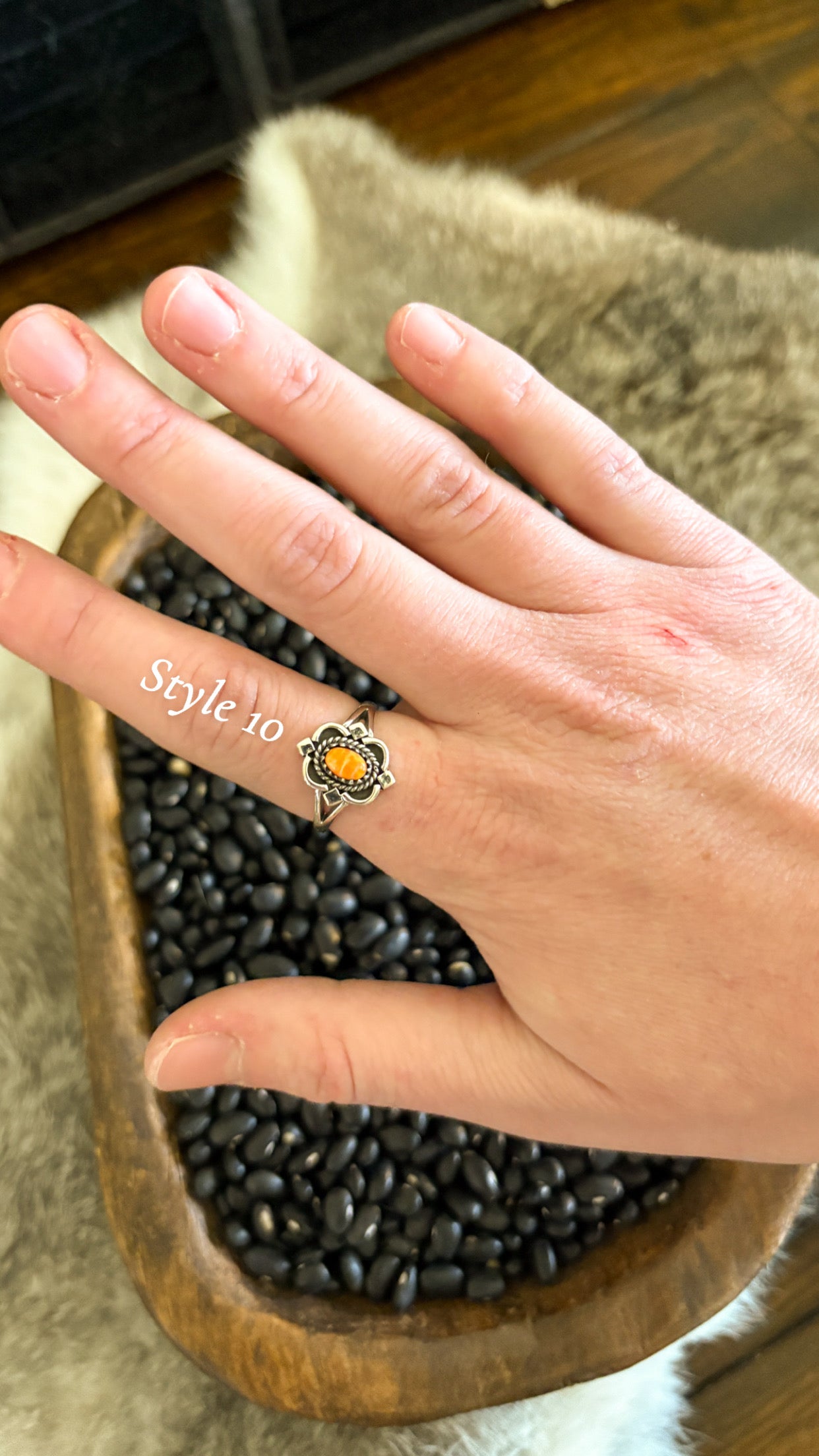 SPINY OYSTER RING W STERLING SILVER DETAIL