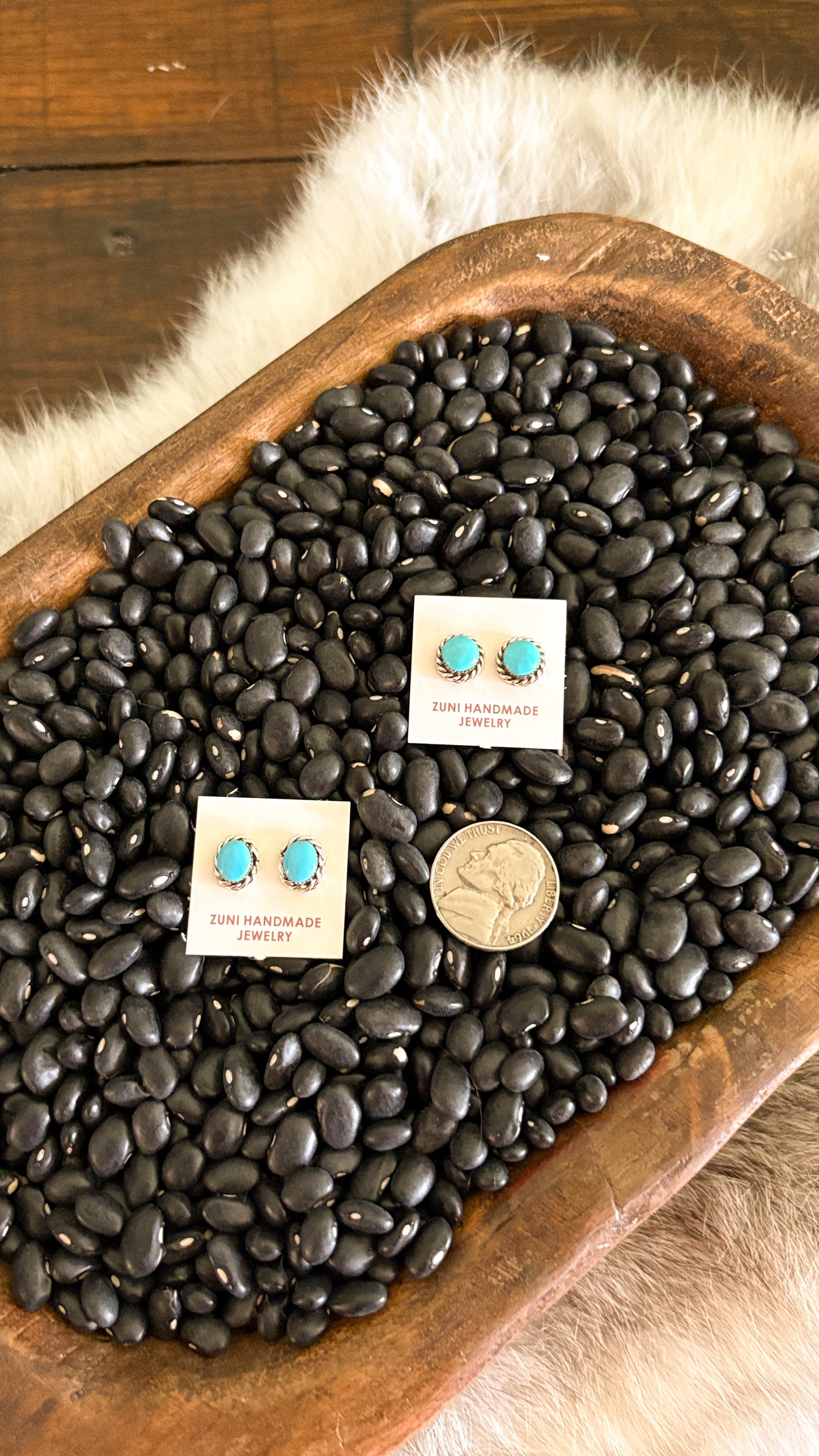 TURQUOISE ROUND STUDS W/ ROPE DETAIL