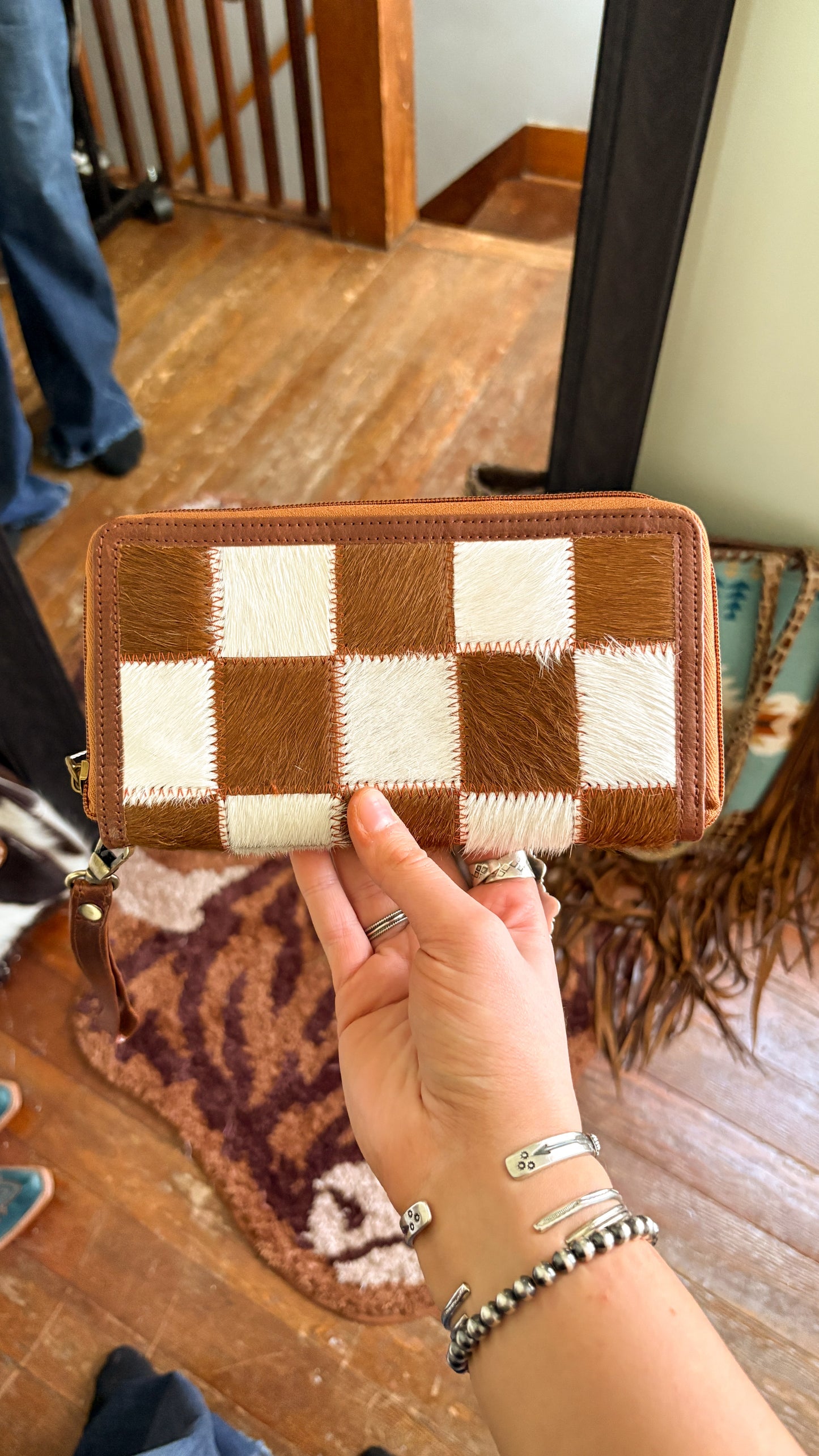 COWHIDE CHECKERED WALLET - LIGHT BROWN