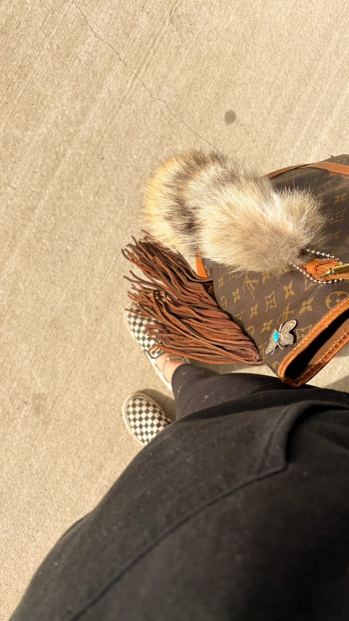 COYOTE TAIL KEYCHAIN