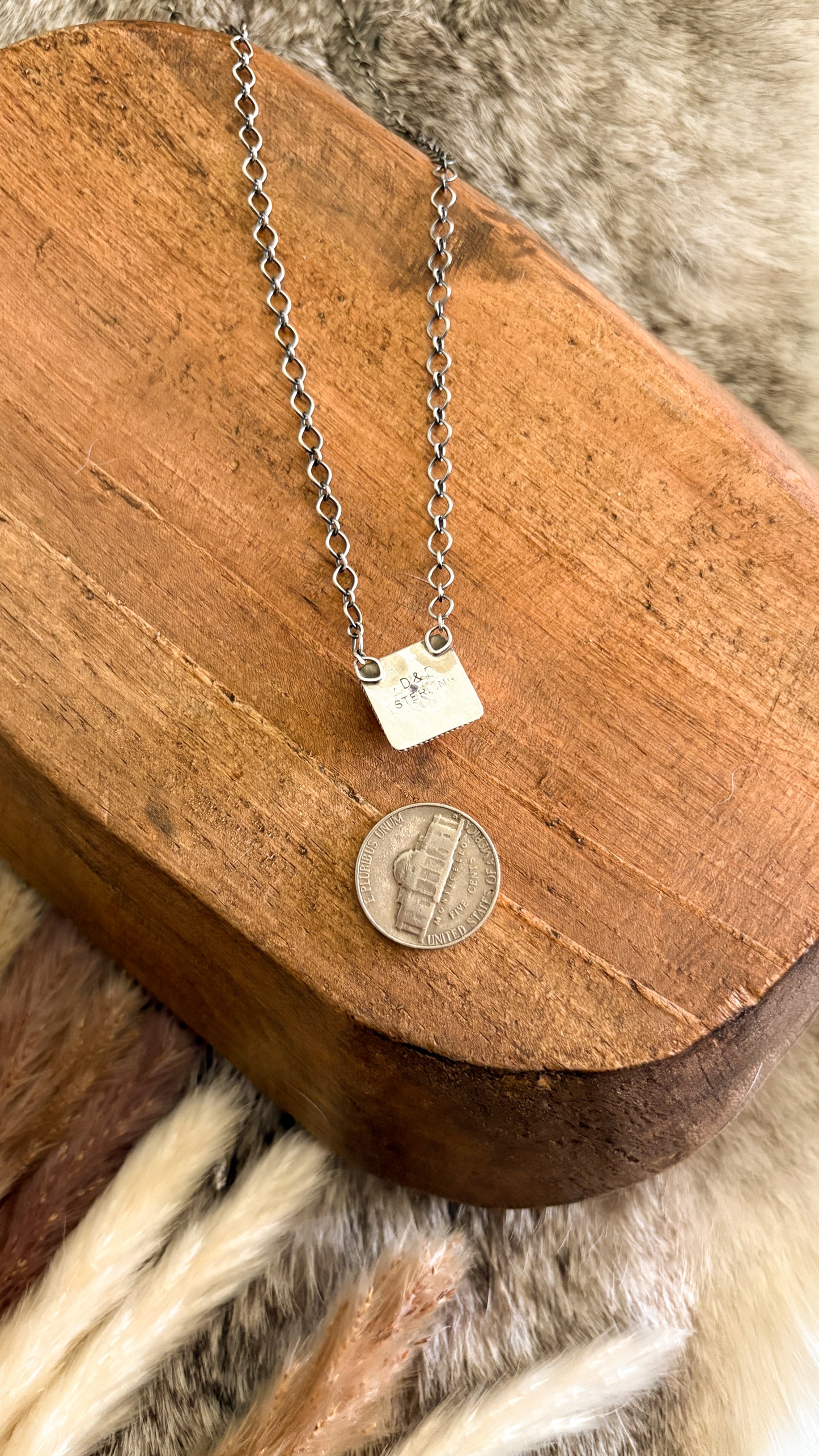 DAHLIA SQUARE NECKLACE