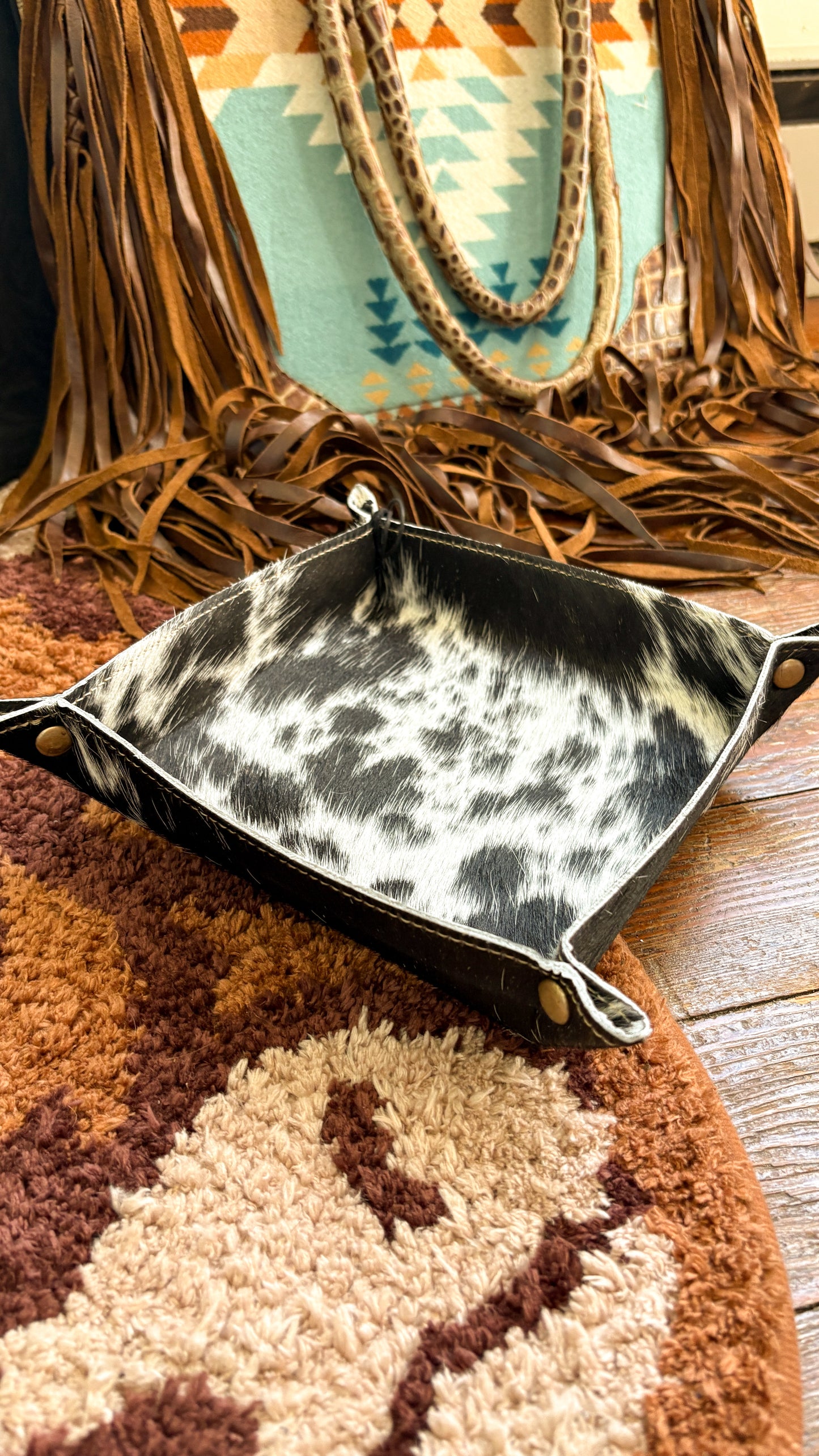 COWHIDE TRAY