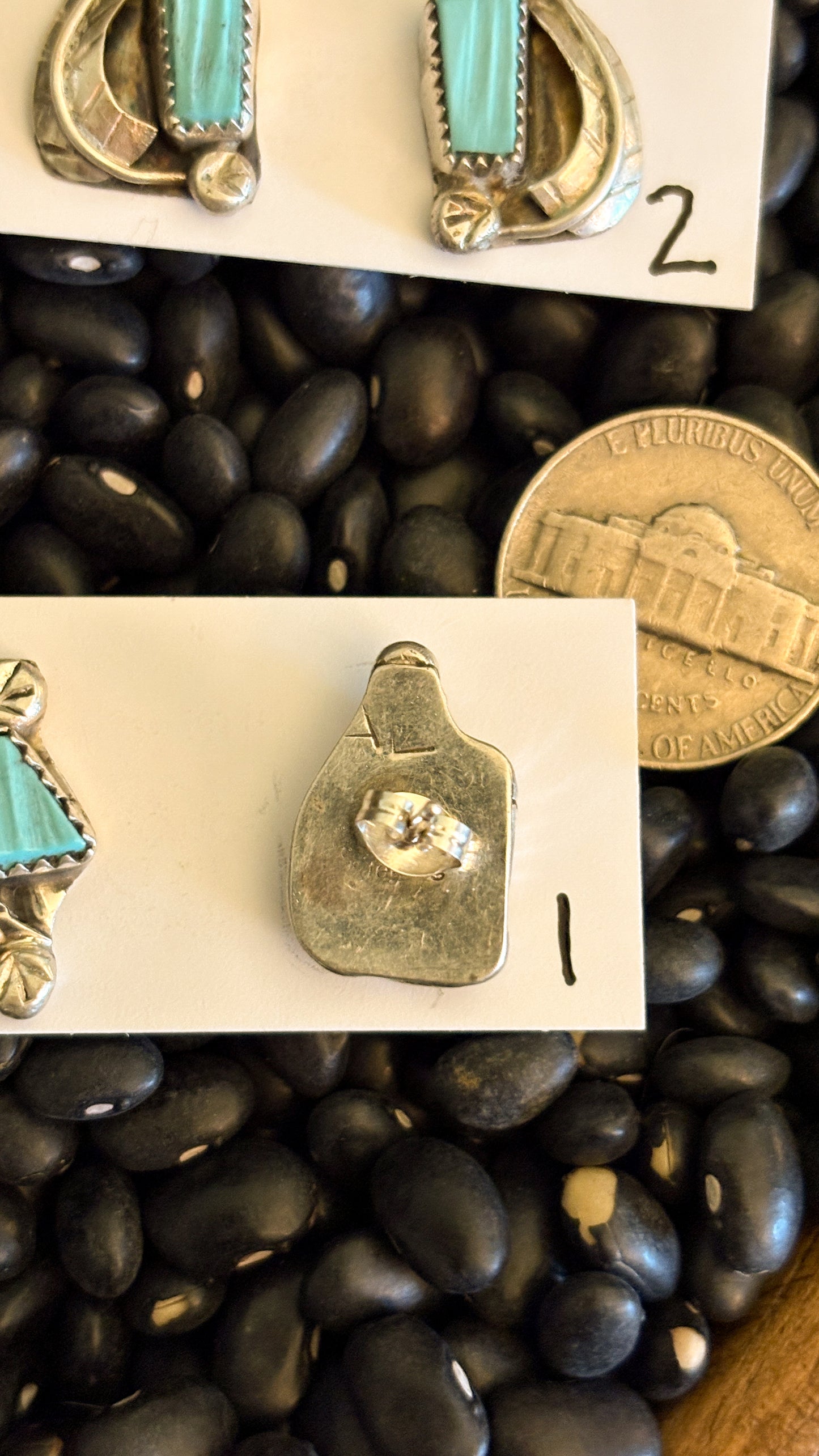 FEATHER STONE EARRINGS