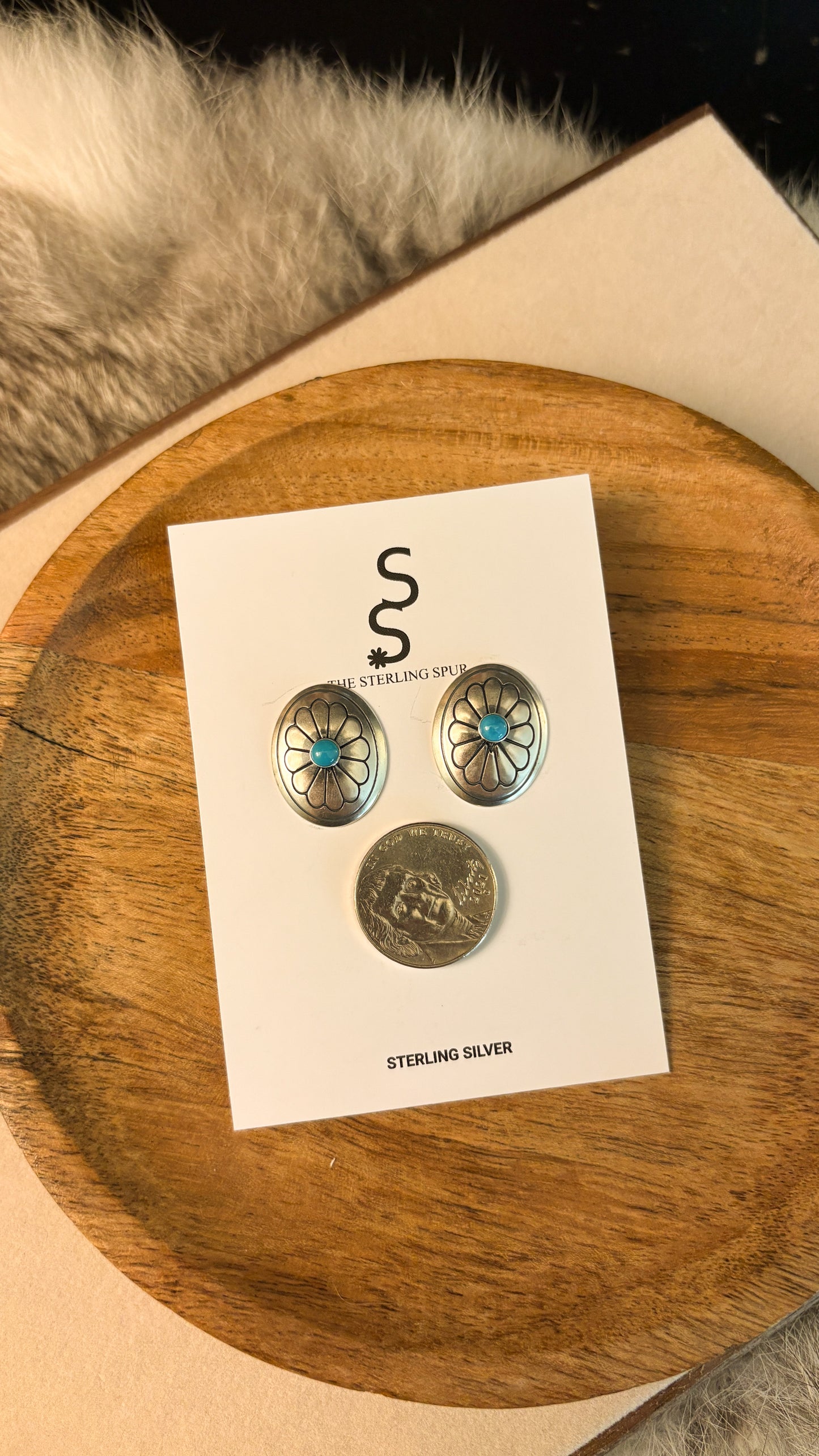 KINGMAN TURQUOISE OVAL CONCHO EARRINGS W FLOWER DESIGN