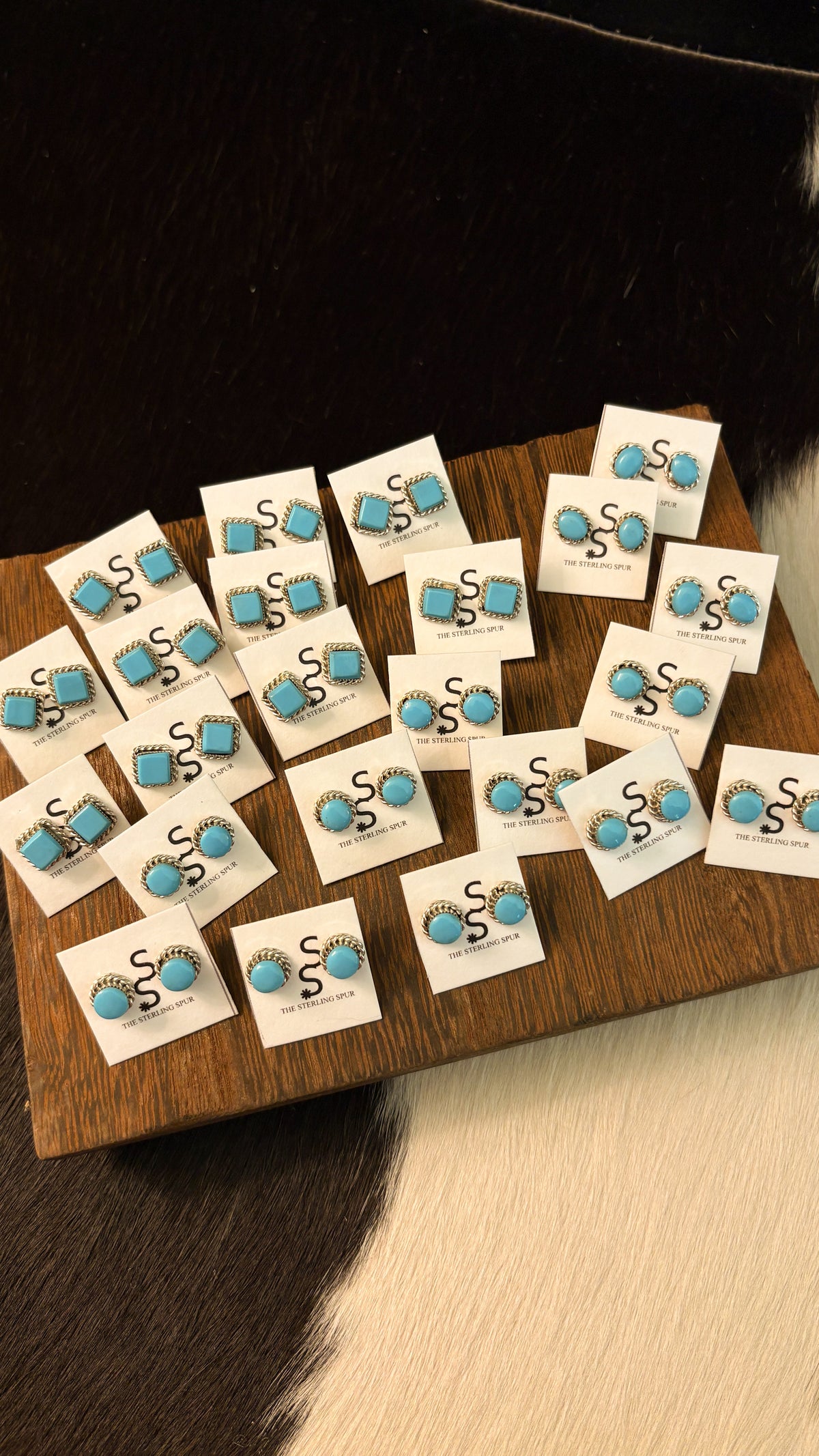 TURQUOISE STUD EARRINGS W ROPE DETAIL
