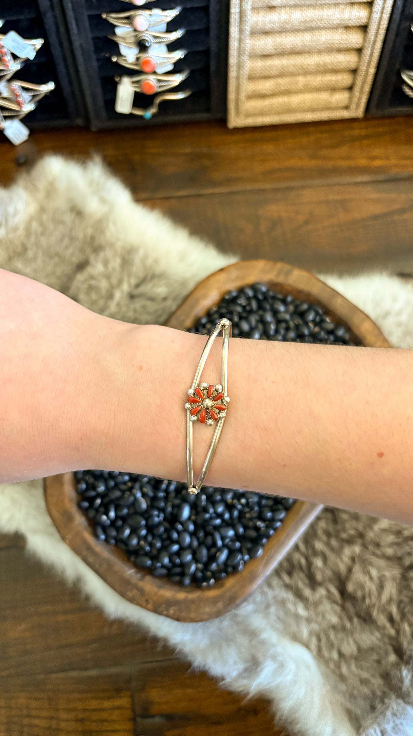 CORAL CLUSTER CUFF