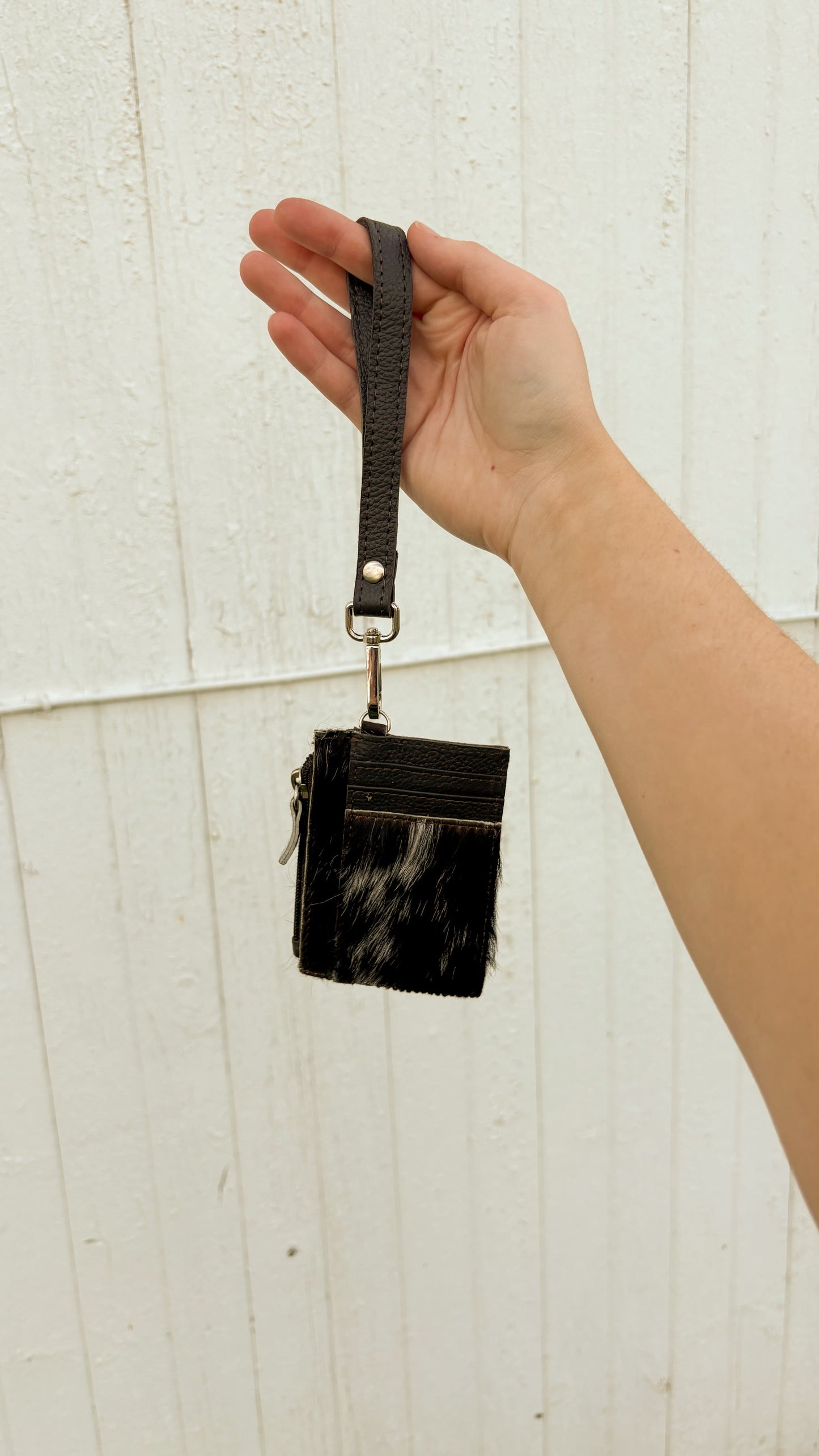 COWHIDE CARDHOLDER