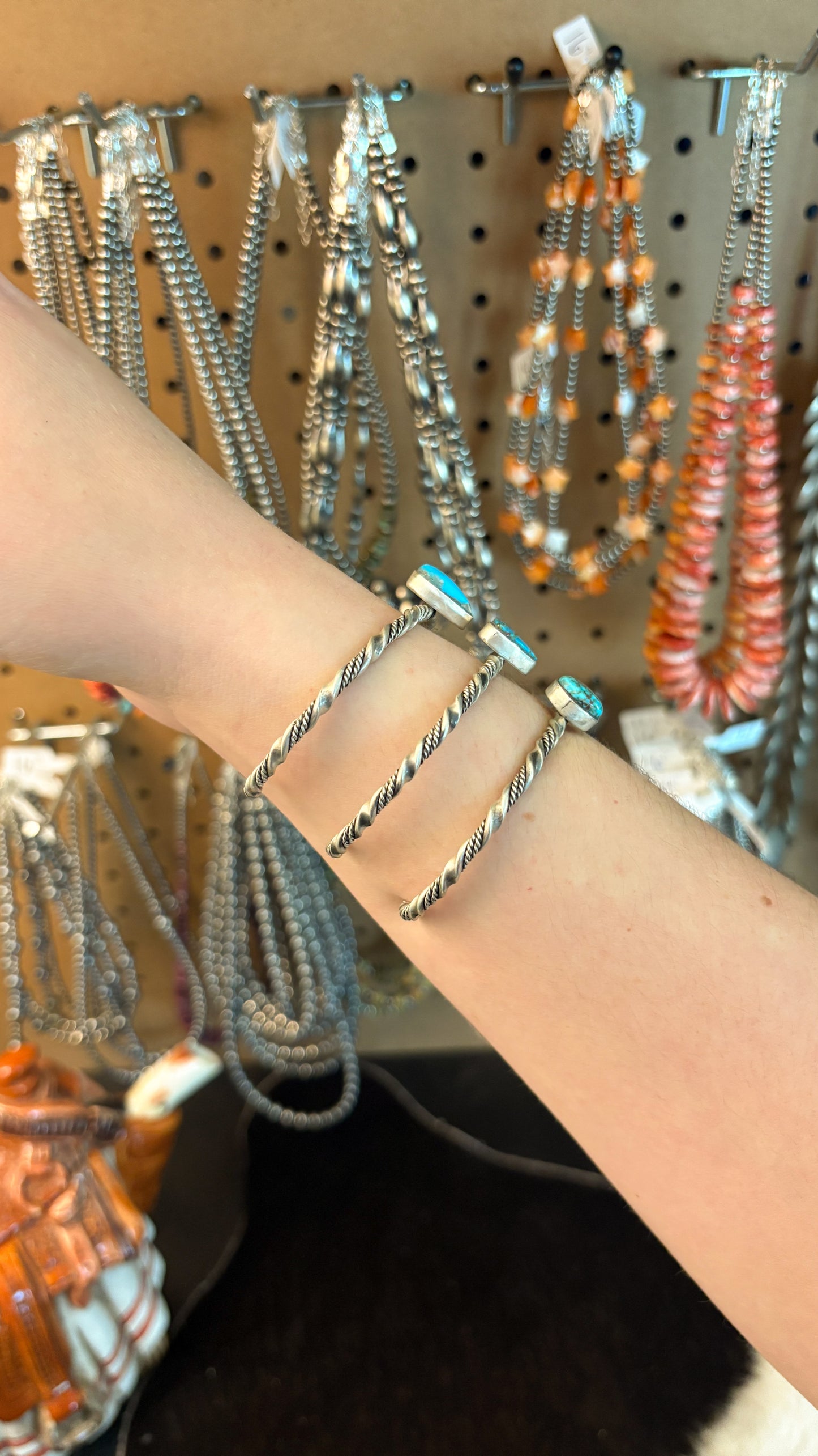 KINGMAN TURQUOISE CUFF W ROPE BAND