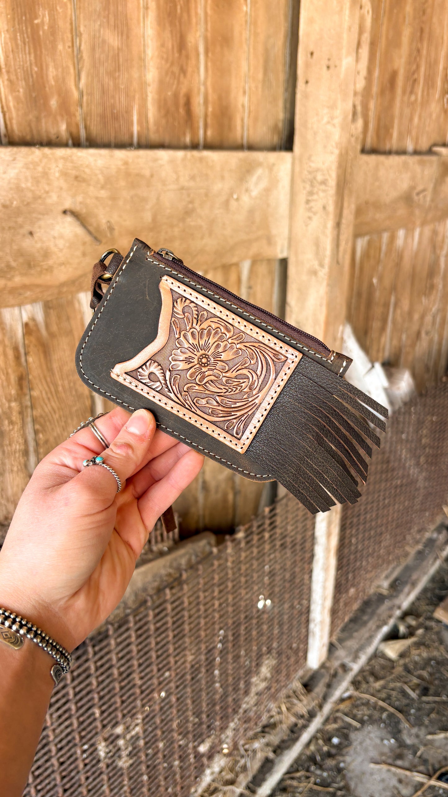 LEATHER FRINGE CARDHOLDER