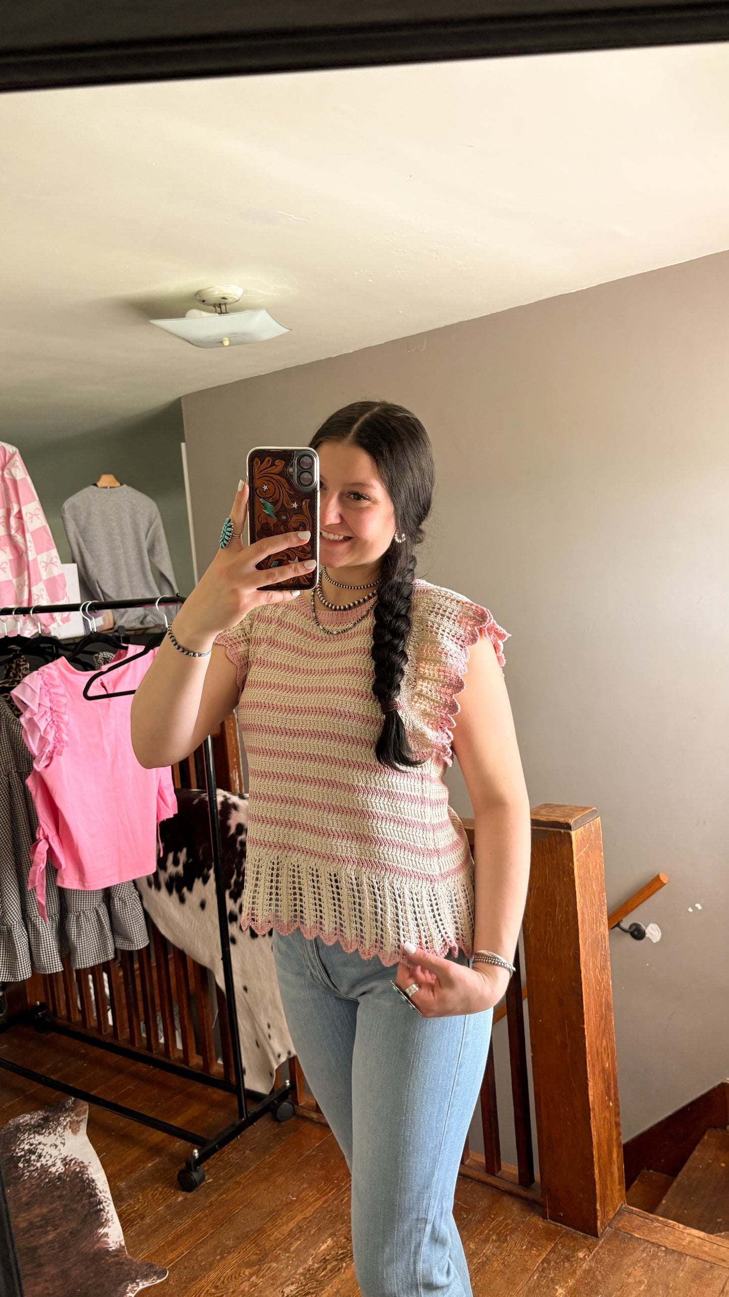STRIPED RUFFLE CROCHET TOP - PINK