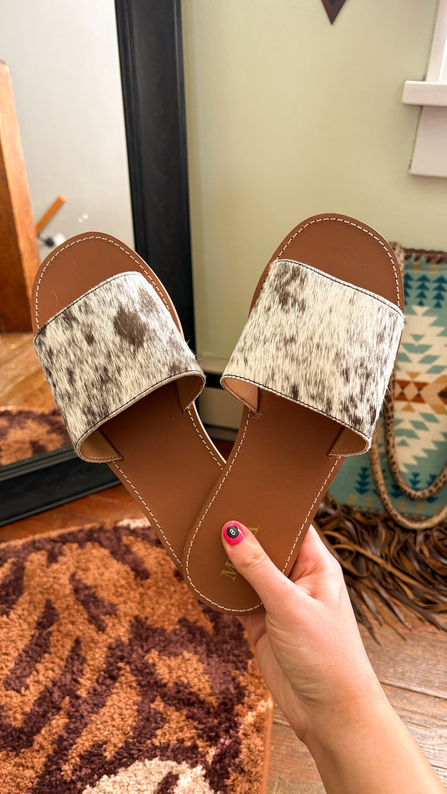 COWHIDE SLIDE SANDALS