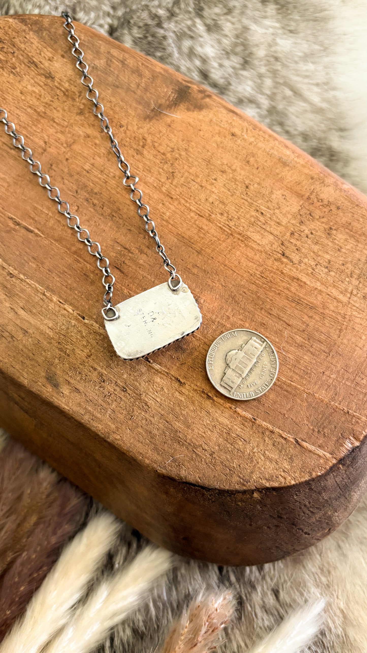 WHITE OPAL BAR NECKLACE