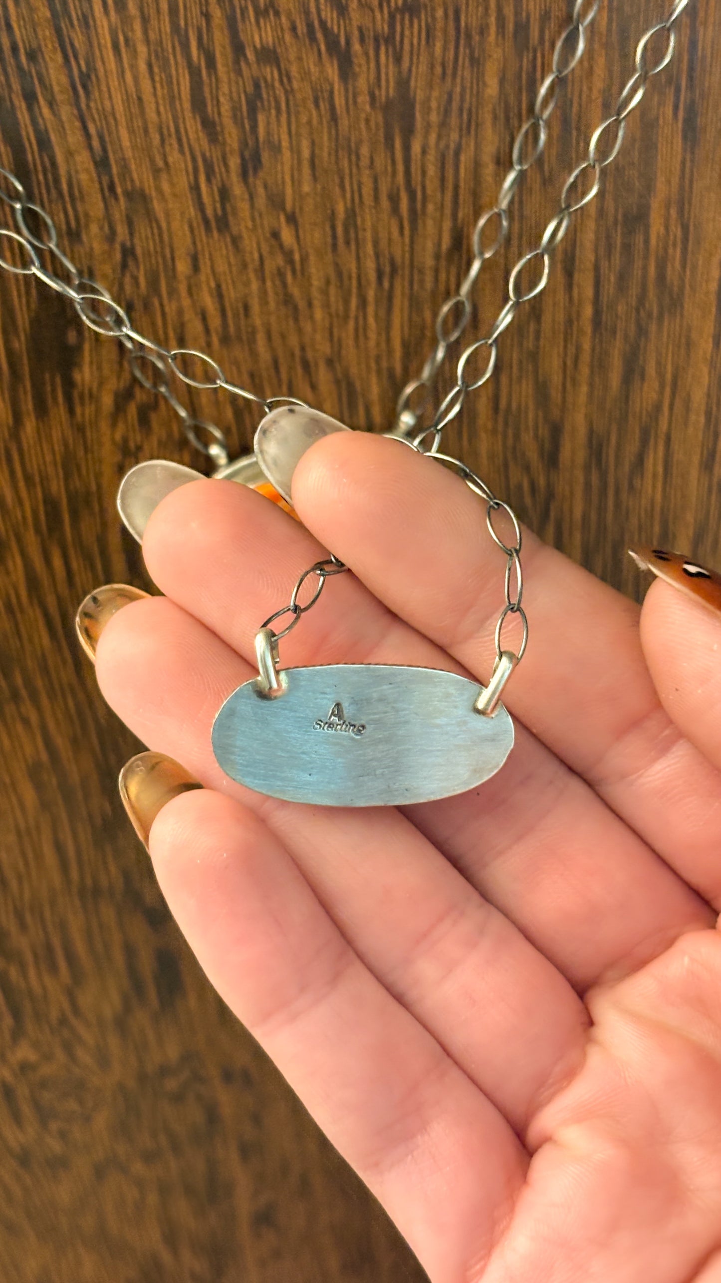 OVAL ORANGE SPINY OYSTER NECKLACE