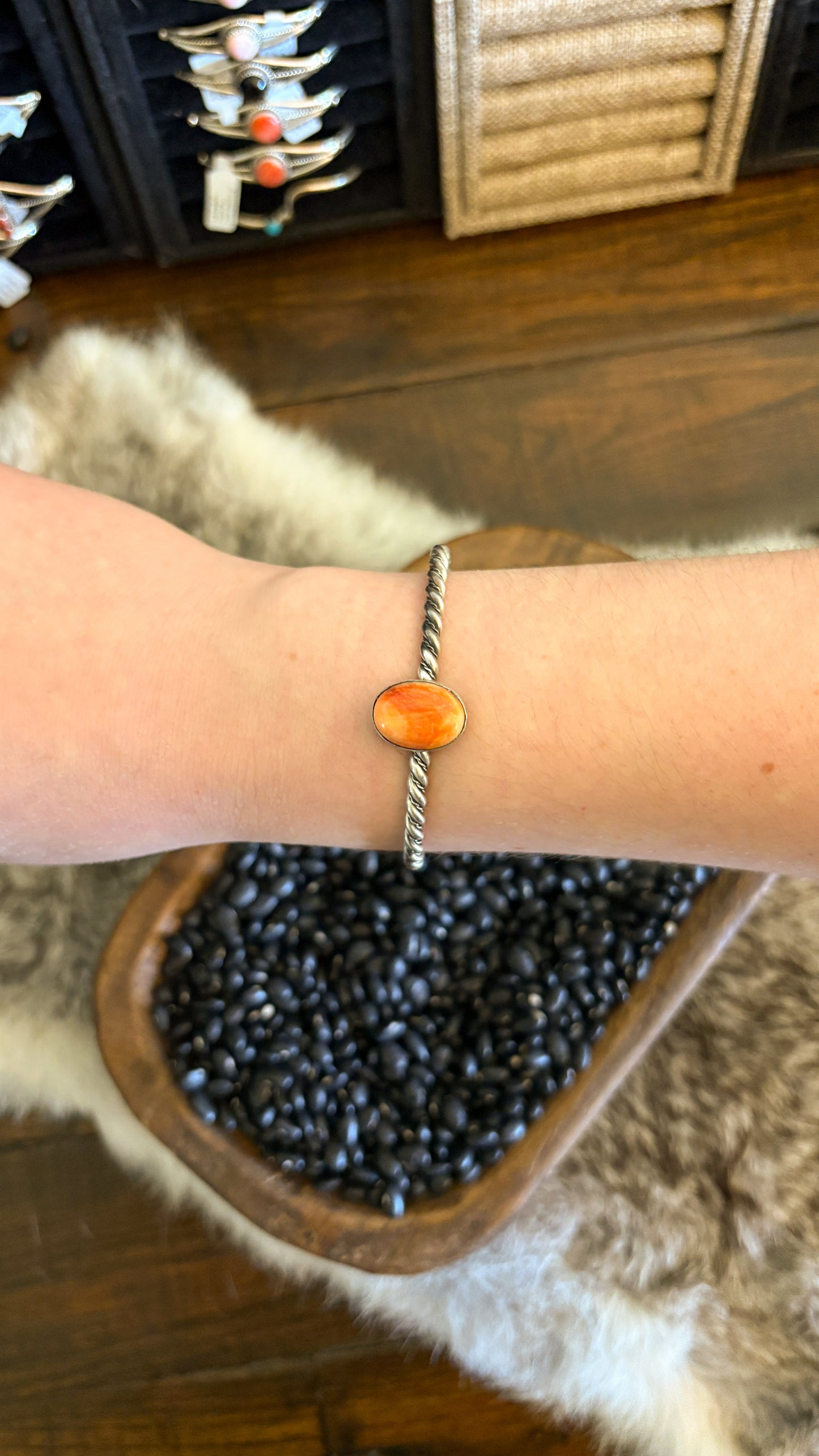 ORANGE SPINY OYSTER CUFF W/ ROPE BAND