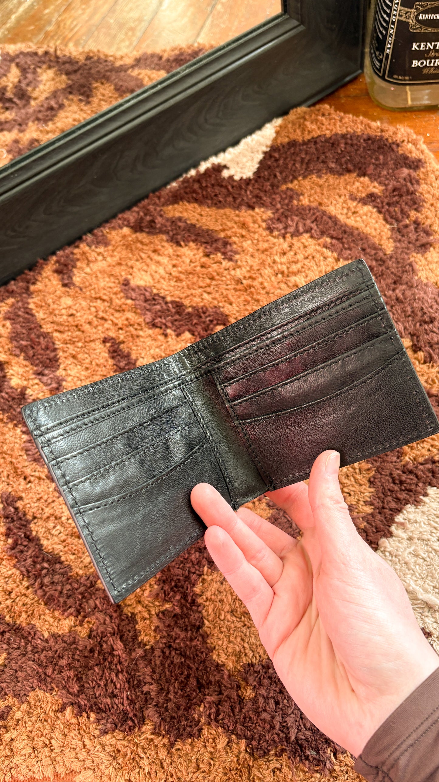 DIAMOND PATTERN LEATHER TOOLED MEN'S WALLET