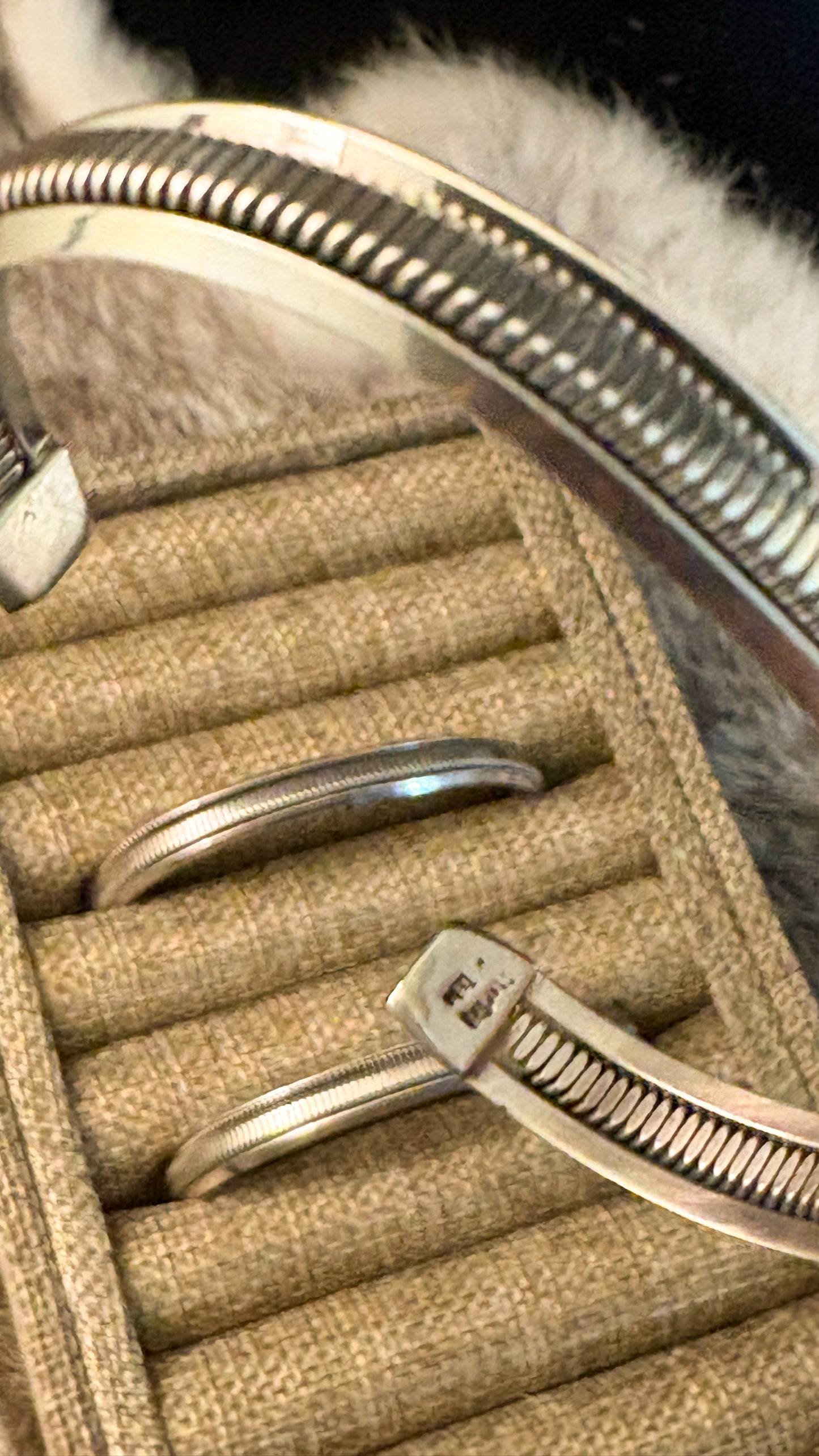 PLAIN STERLING SILVER CUFF BY ALINE TAHE