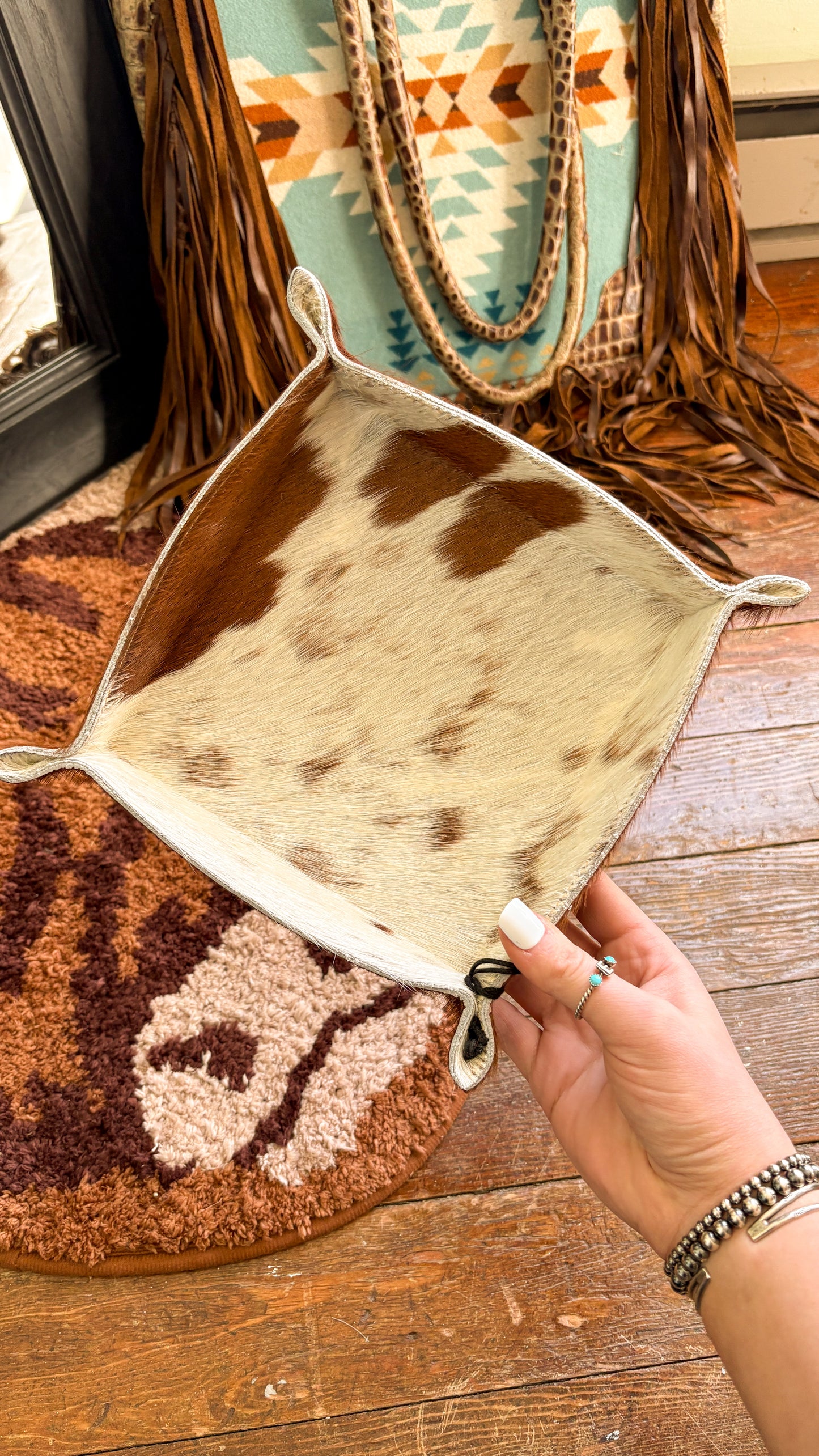 COWHIDE TRAY