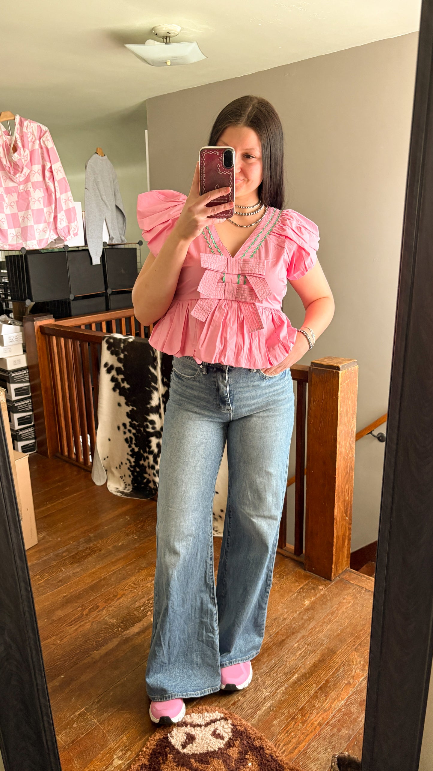 CROPPED RUFFLE TOP W/ RIBBON DETAIL - PINK