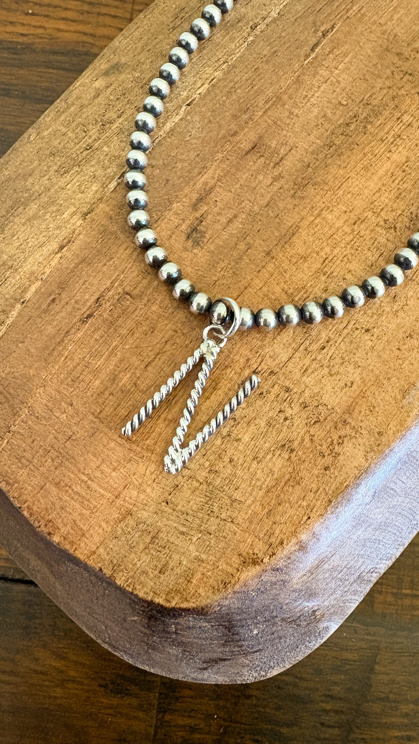 ROPE INITAL PENDANT
