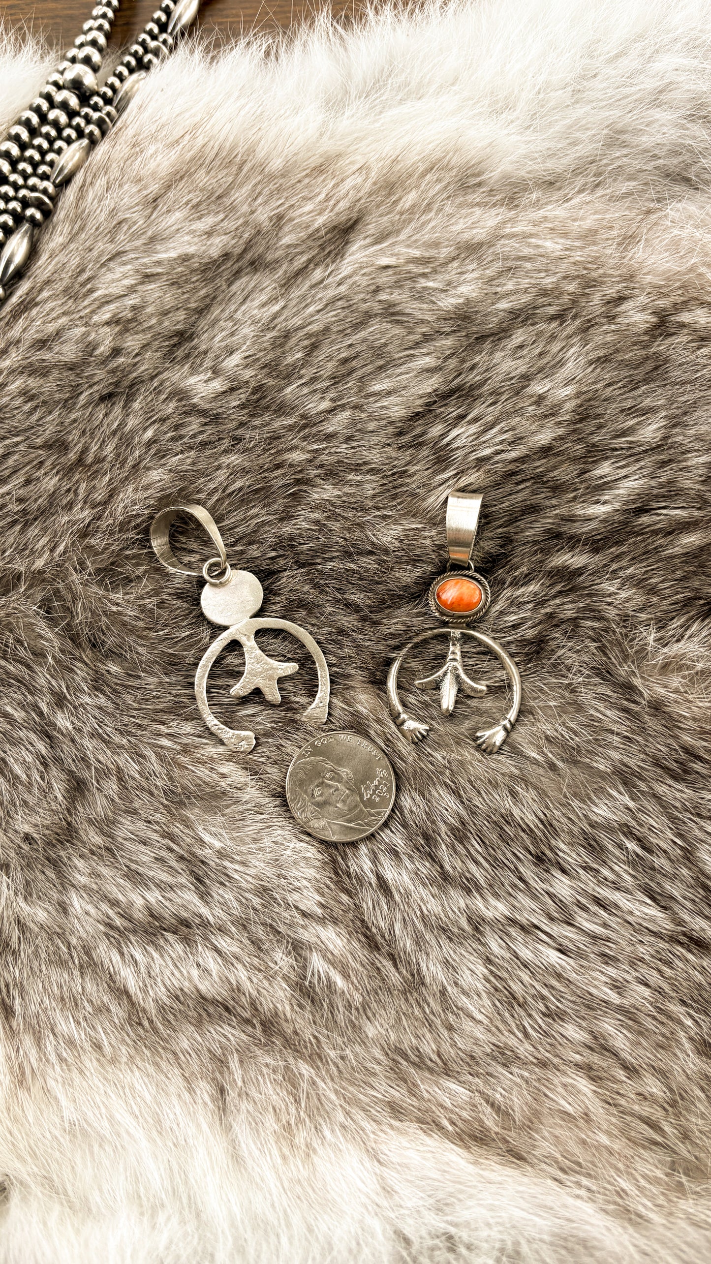 ORANGE SPINY OYSTER NAJA PENDANT