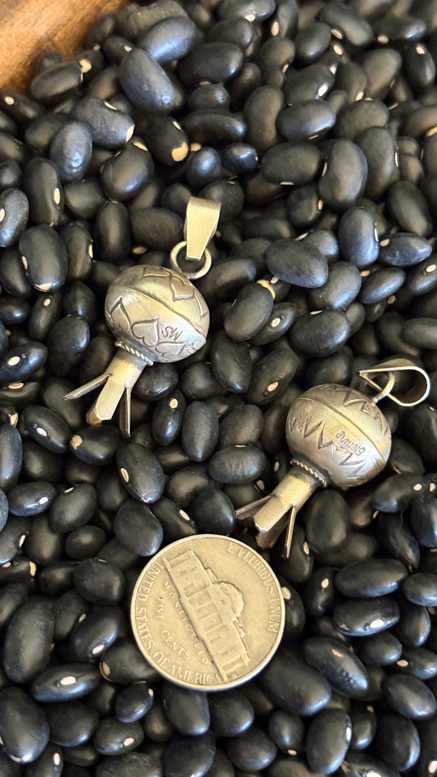 MEDIUM STAMPED SQUASH PENDANT
