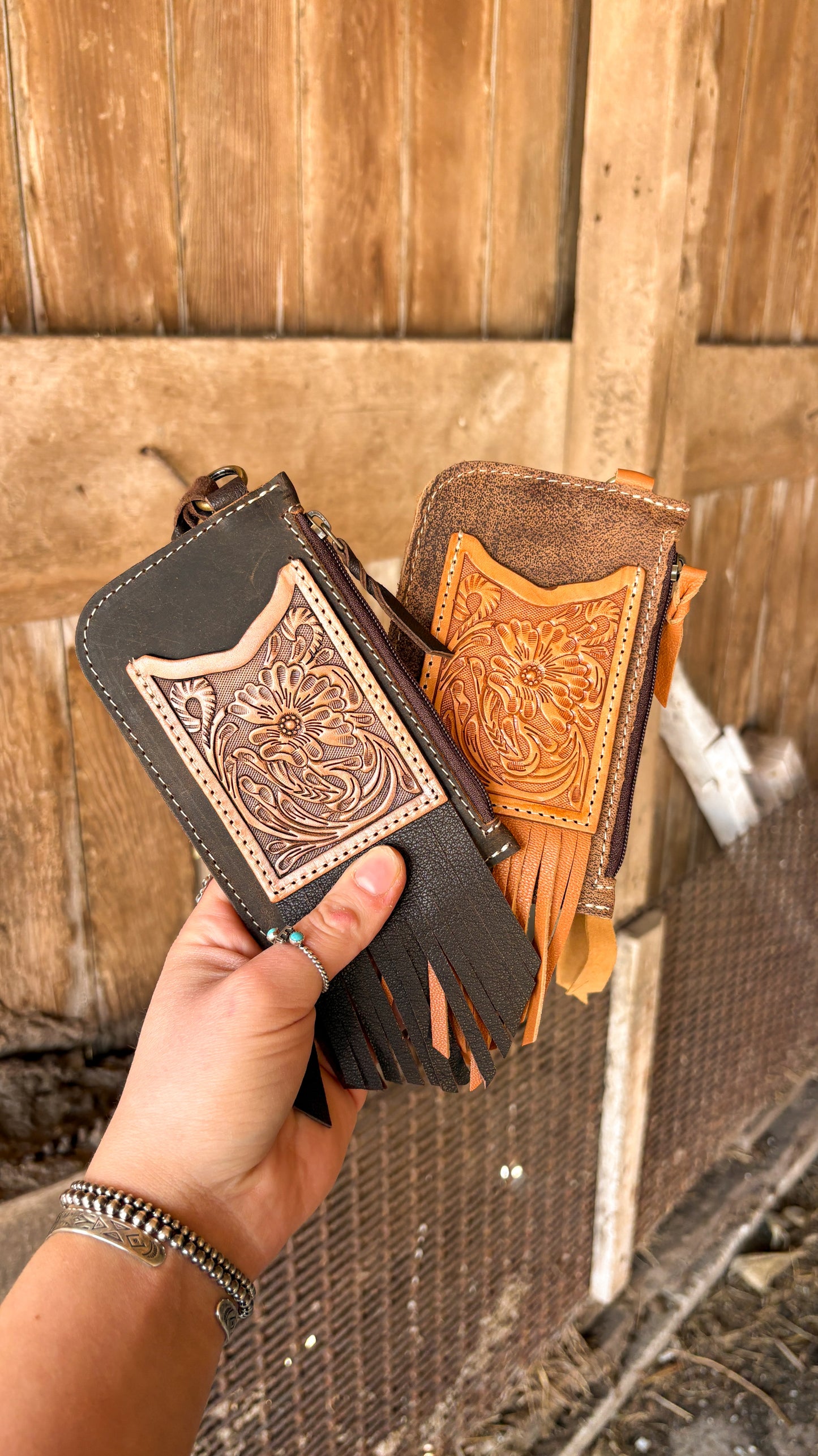 LEATHER FRINGE CARDHOLDER