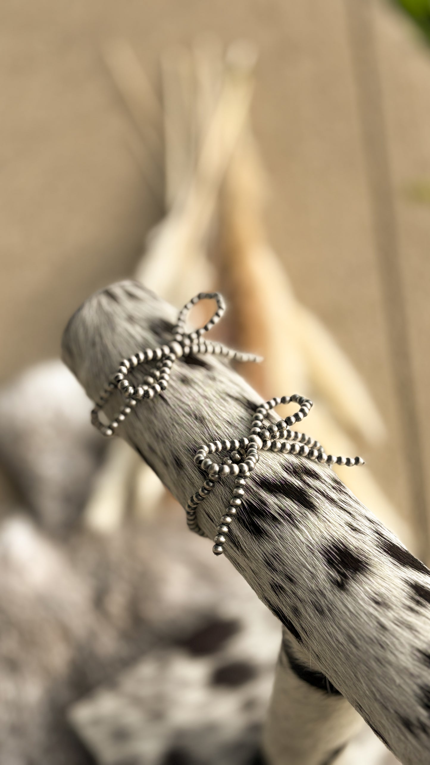 BOW PEARL STRETCH BRACELET - READY TO SHIP