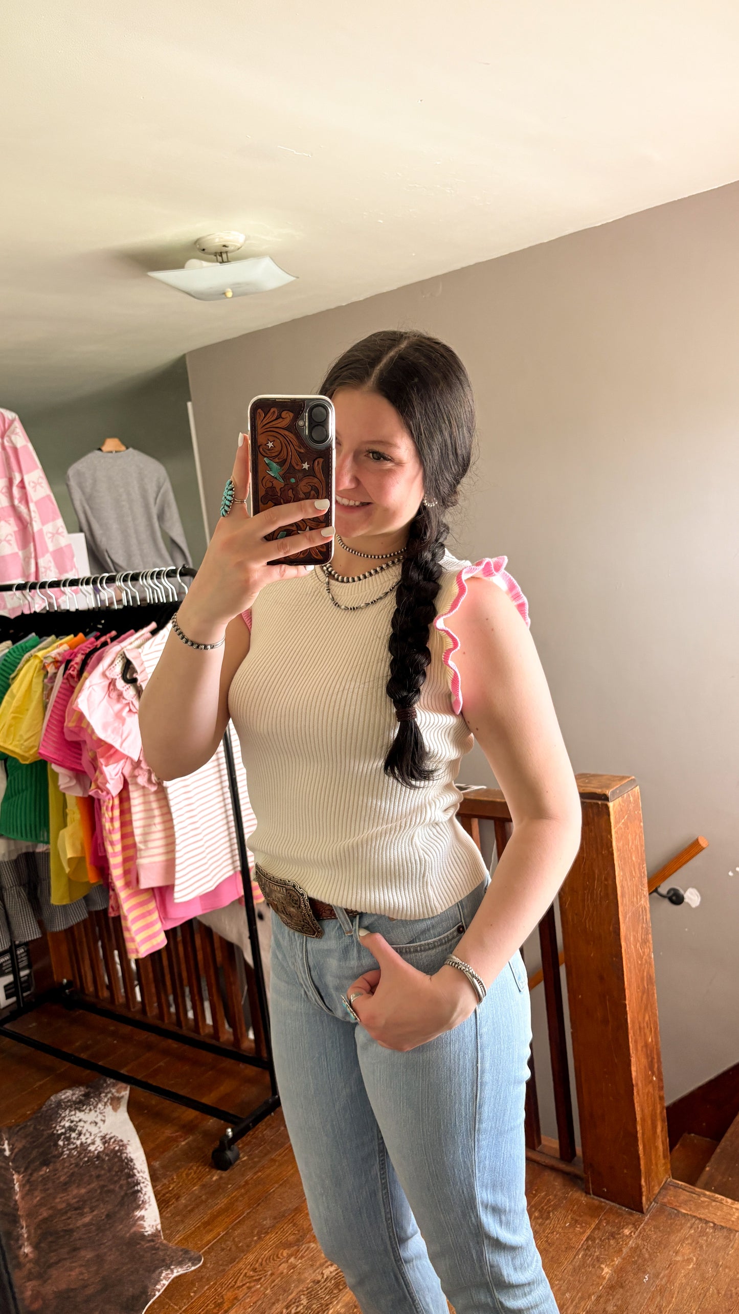 RIBBED RUFFLE SLEEVE TANK - CREME W/ PINK DETAIL
