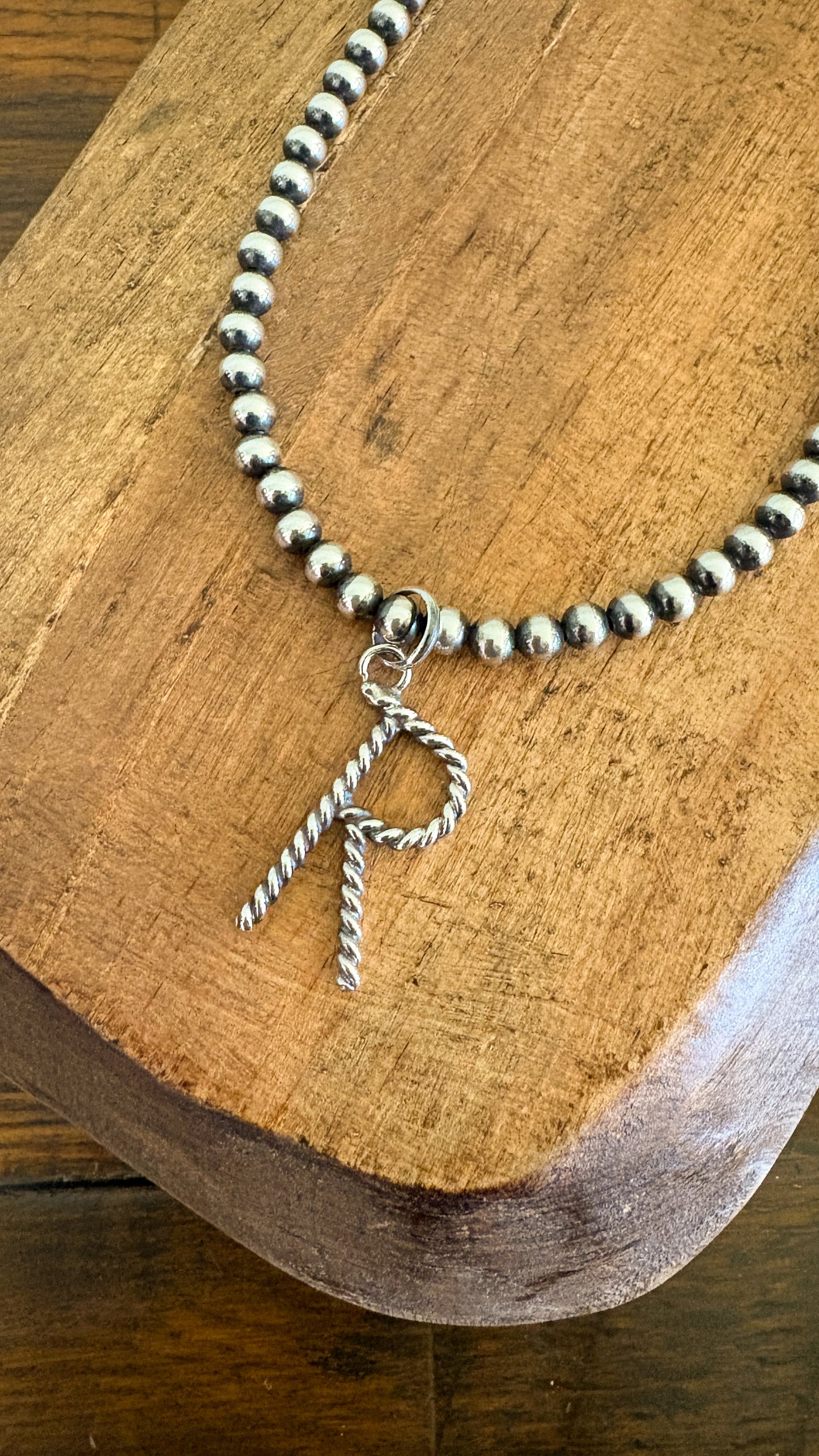 ROPE INITAL PENDANT