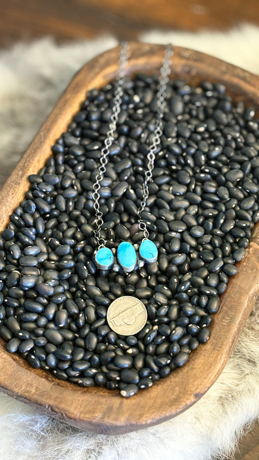 3 STONE TURQUOISE NECKLACE