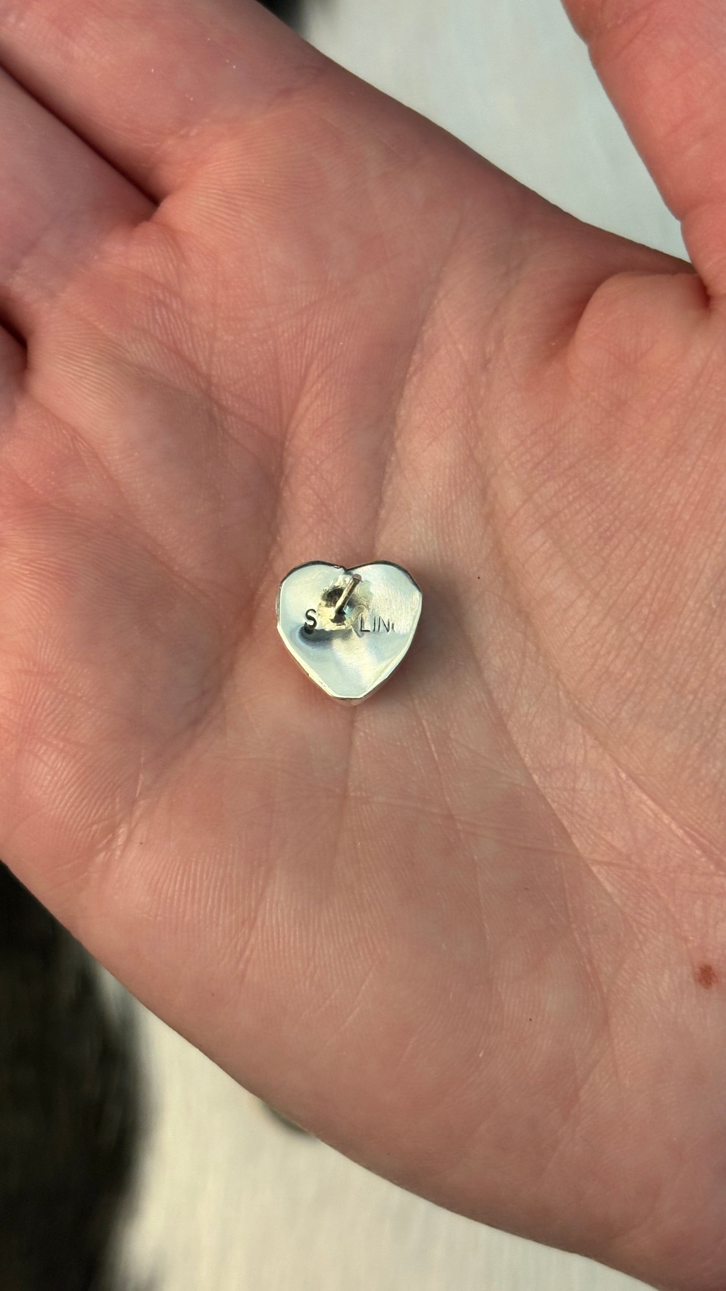 PINK CONCH HEART STUD EARRINGS