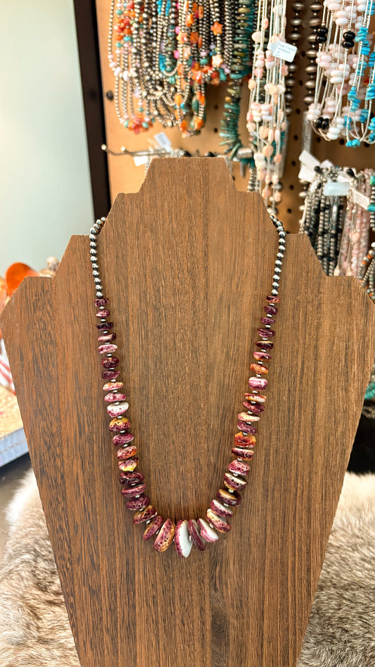 PURPLE SPINY OYSTER GRADUATED PEARL NECKLACE