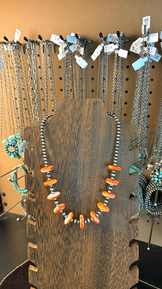 THE WILLA NECKLACE