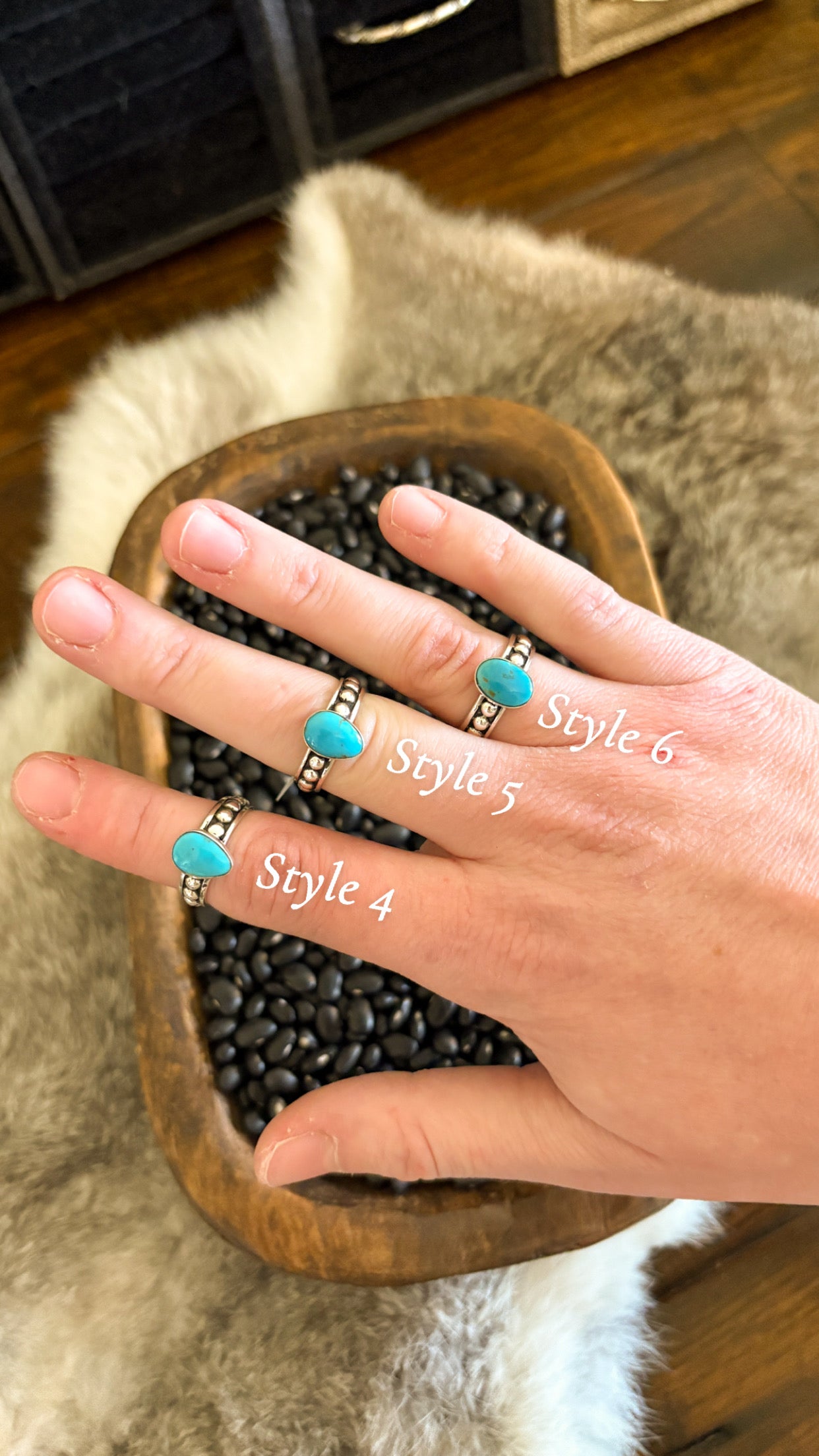 STONE W 3MM BALL BAND RING - TURQUOISE
