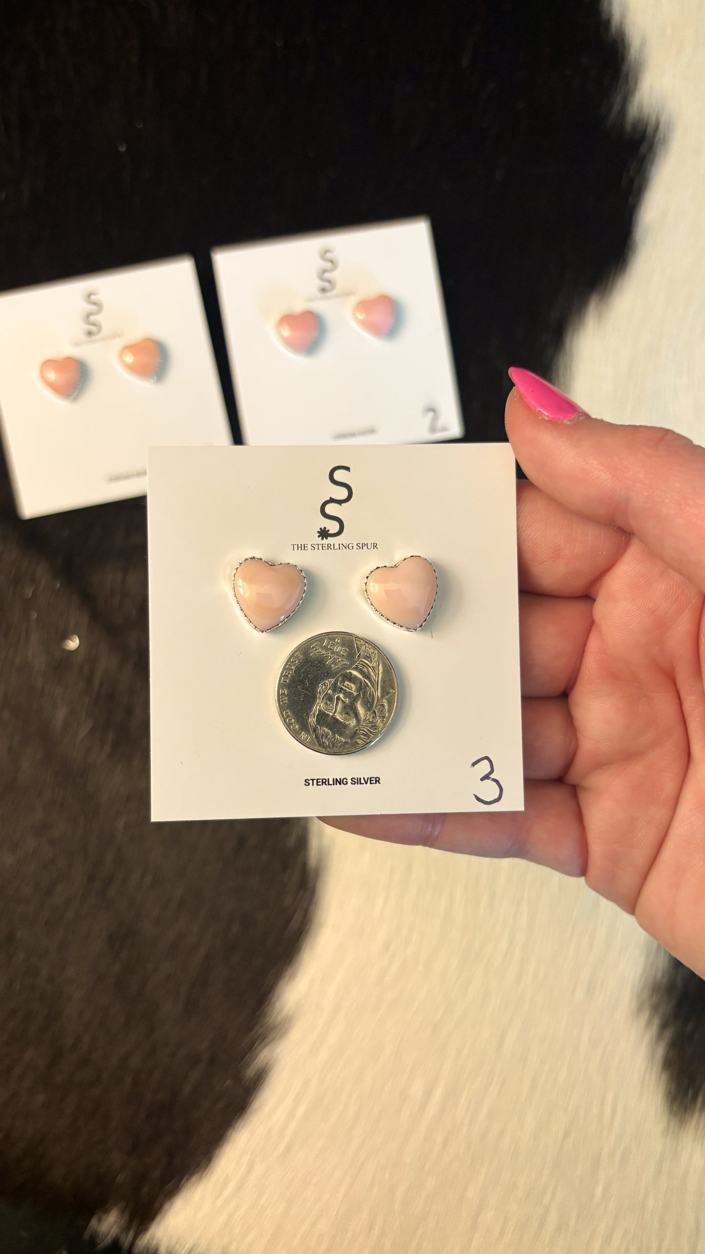 PINK CONCH HEART STUD EARRINGS
