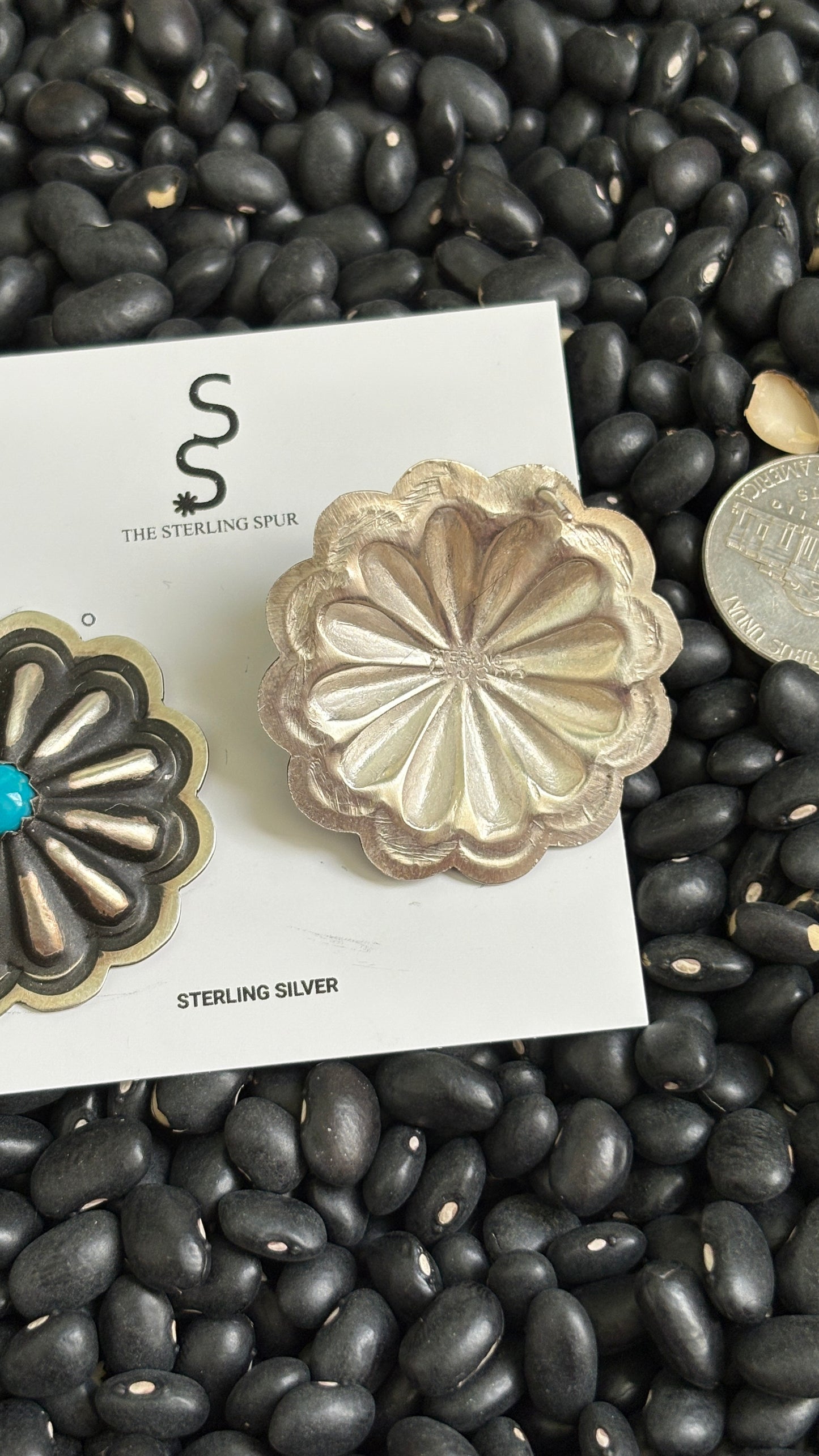 ROUND CONCHO STATEMENT EARRINGS W SINGLE TURQUOISE STONE