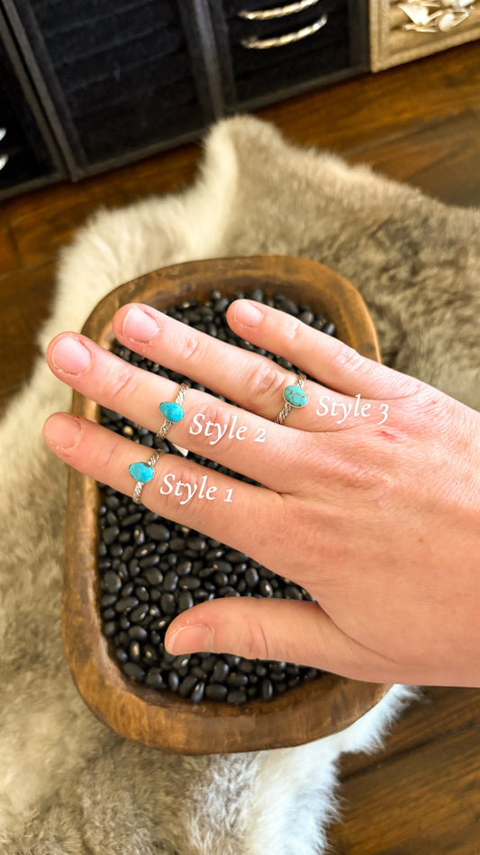 STONE WITH ROPE TWIST RING - TURQUOISE