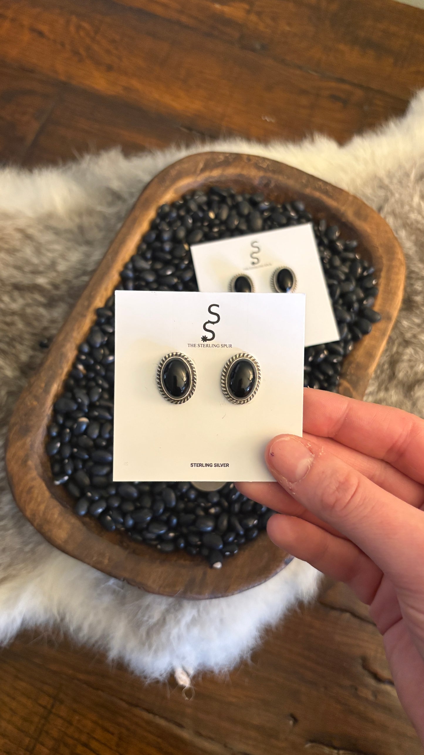 BLACK ONYX OVAL POST EARRINGS
