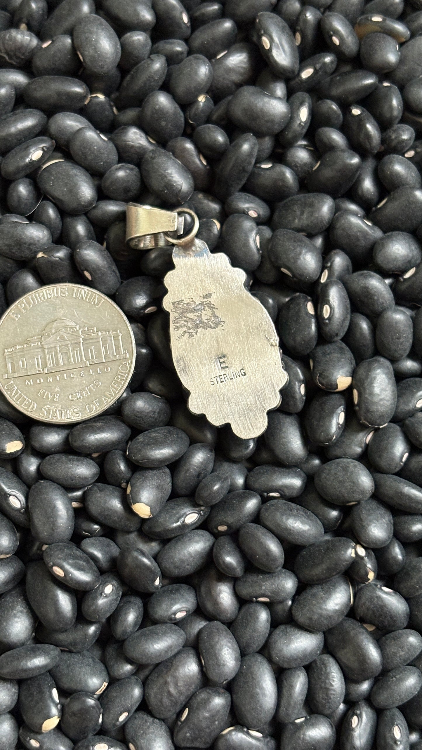 TURQUOISE PENDANT W DECORATIVE DETAIL