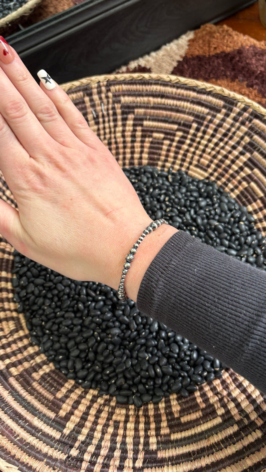 3-6MM STERLING SILVER PEARL STRETCH BRACELET